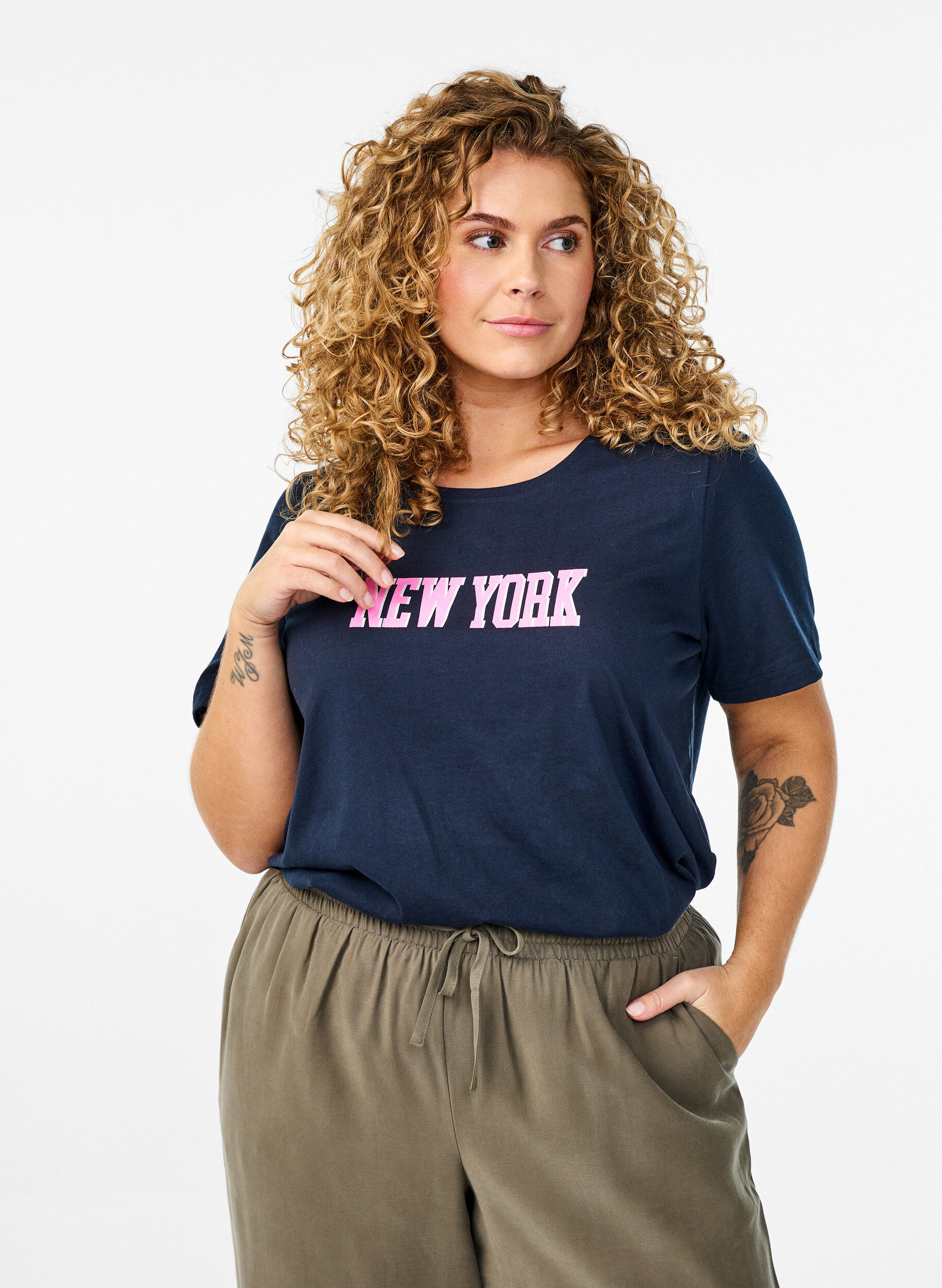 Zizzi FLASH - T-Shirt mit Print, Blau, Model image number 0