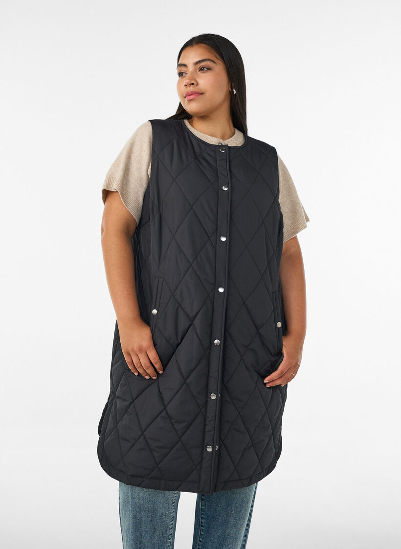 Gilet long matelass&eacute; avec boutons-pression, Noir, Model image number 0