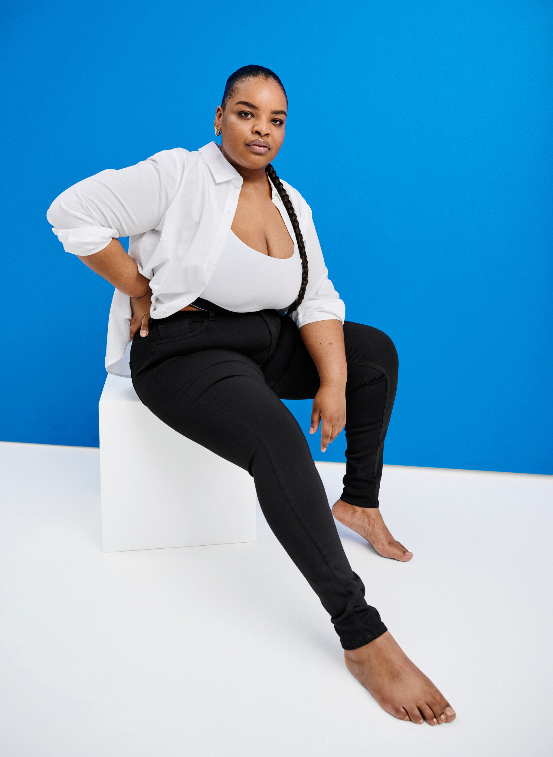 Zizzi Stay Black Amy Jeans mit hoher Taille, Schwarz, Image image number 0