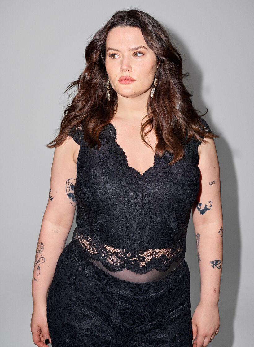 Bodystocking avec dentelle et décolleté en V, Black, Image image number 0