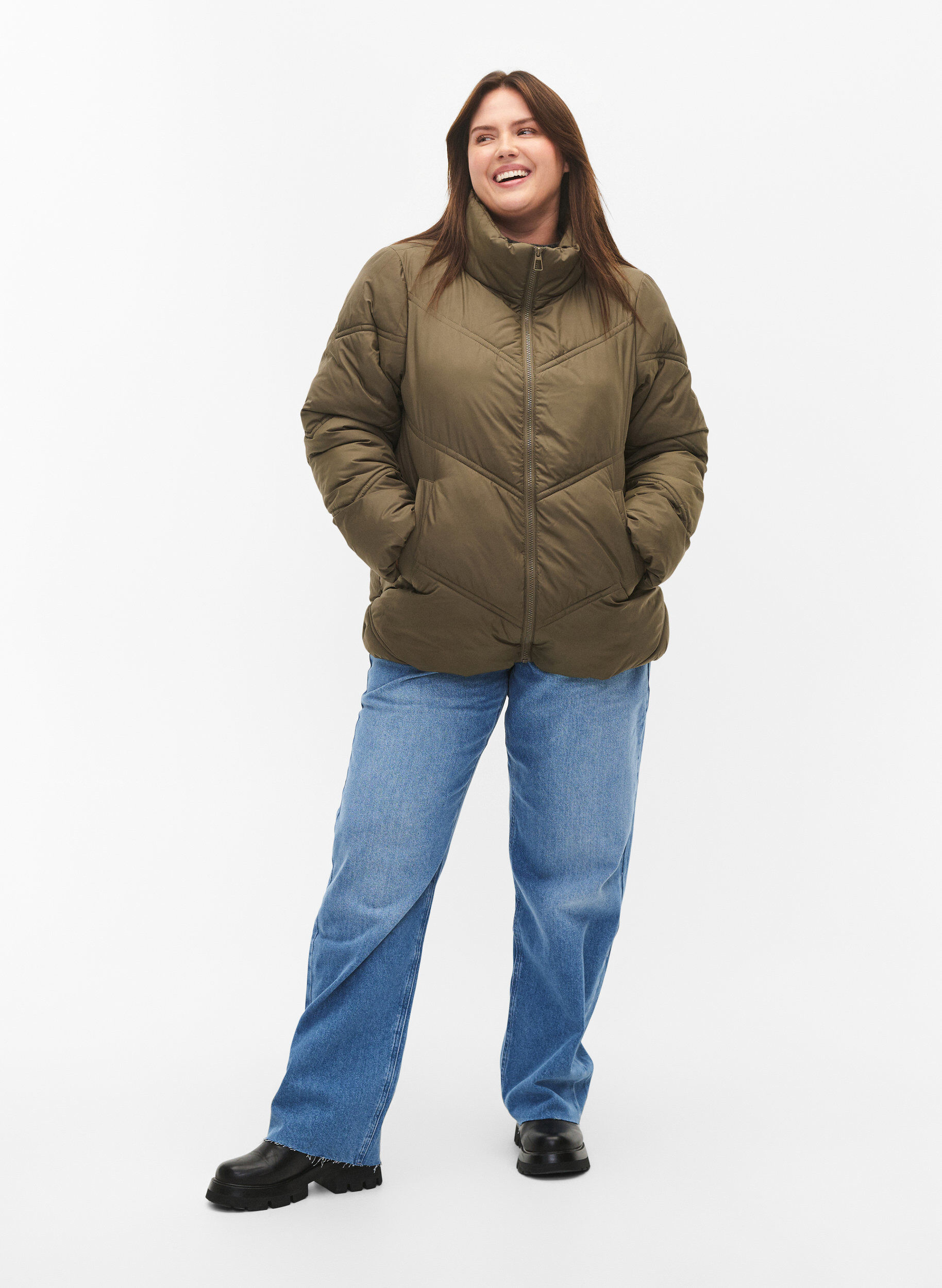 Zizzi Kurze Puffer-Winterjacke mit Taschen, Bungee Cord , Model image number 2