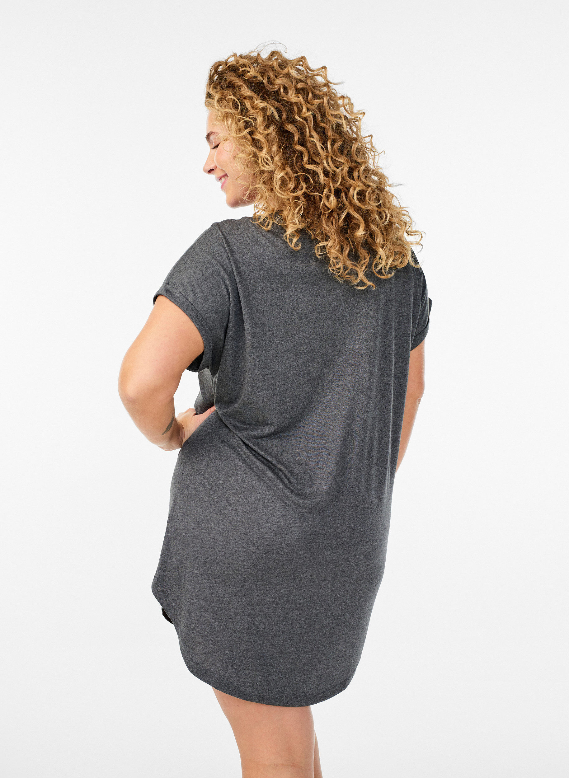 ZizziKurzarm-Nachthemd mit Textaufdruck, Schwarz, Model image number 2