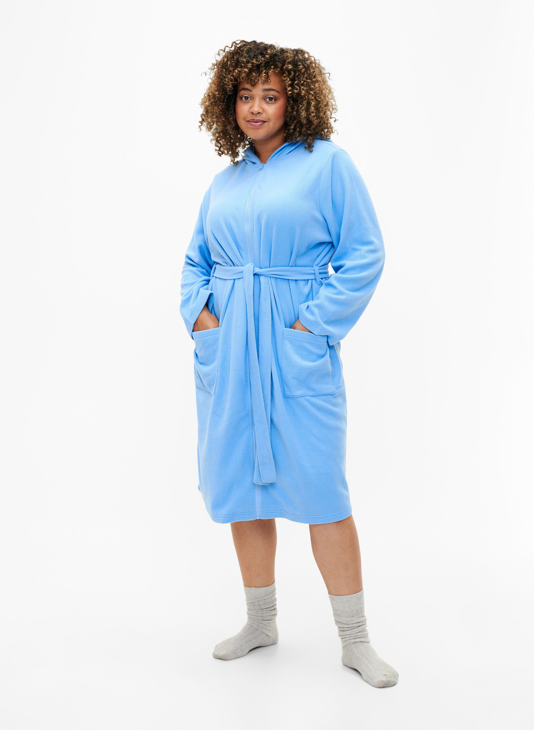 Zizzi Robe de chambre avec fermeture &eacute;clair et capuche, Bleu Clair, Model image number 1