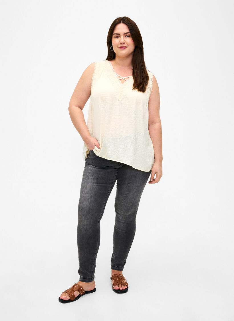 Oberteil mit Spitze und Kreuzdetail, White Smoke, Model image number 2