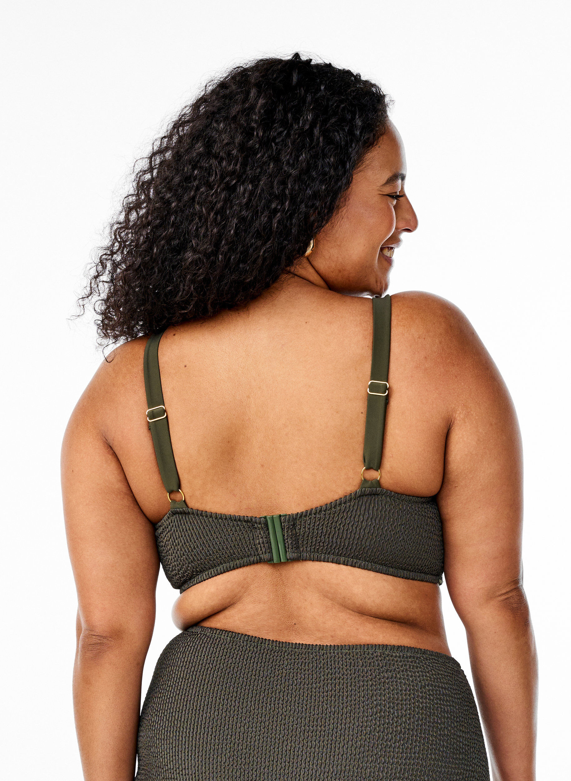 Zizzi Haut de bikini textur&eacute; avec d&eacute;tail &eacute;l&eacute;gant, Vert, Model image number 1