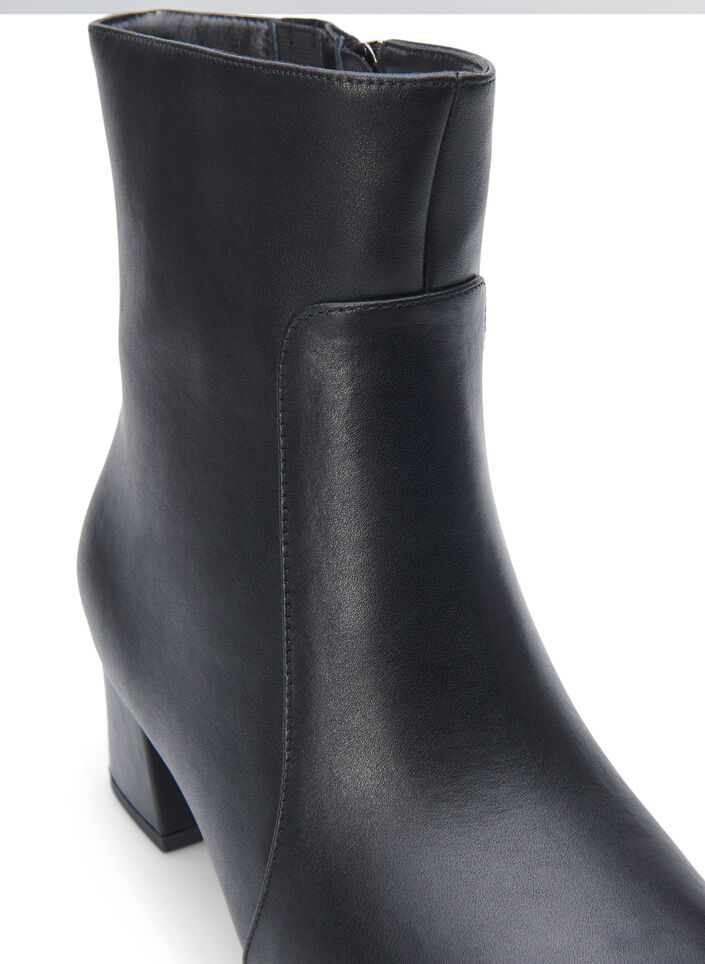 Large – Bottines en cuir à talon, Black, Packshot image number 3