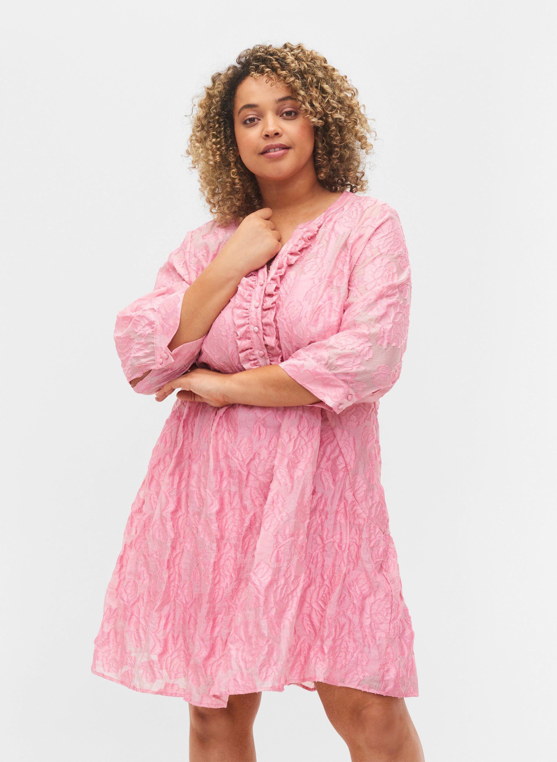 Zizzi Robe en jacquard &agrave; volants et forme en trap&egrave;ze, Cashmere Rose, Model image number 0