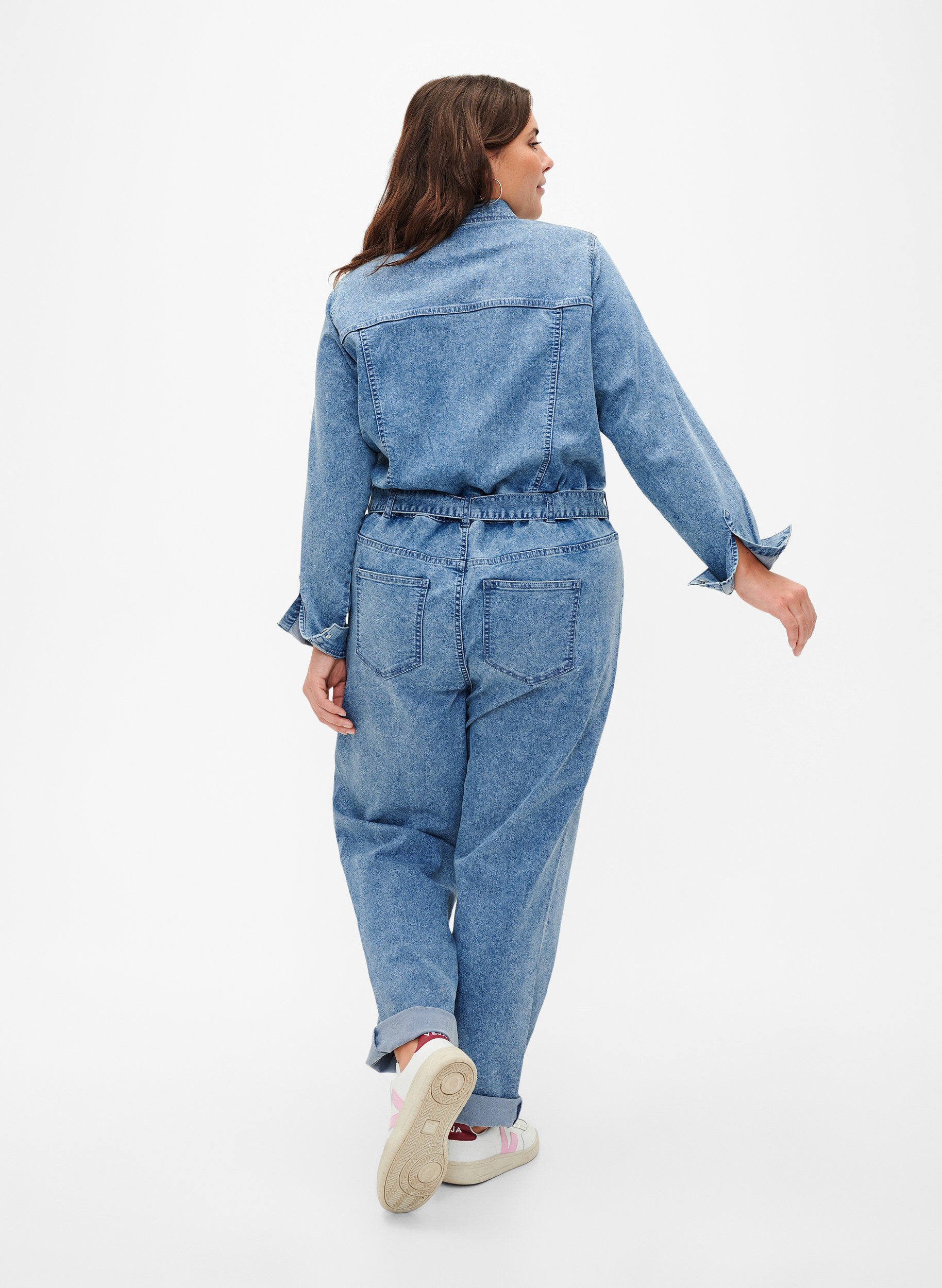 Zizzi Lang&auml;rmeliger Denim-Jumpsuit, Light Blue Denim, Model image number 1