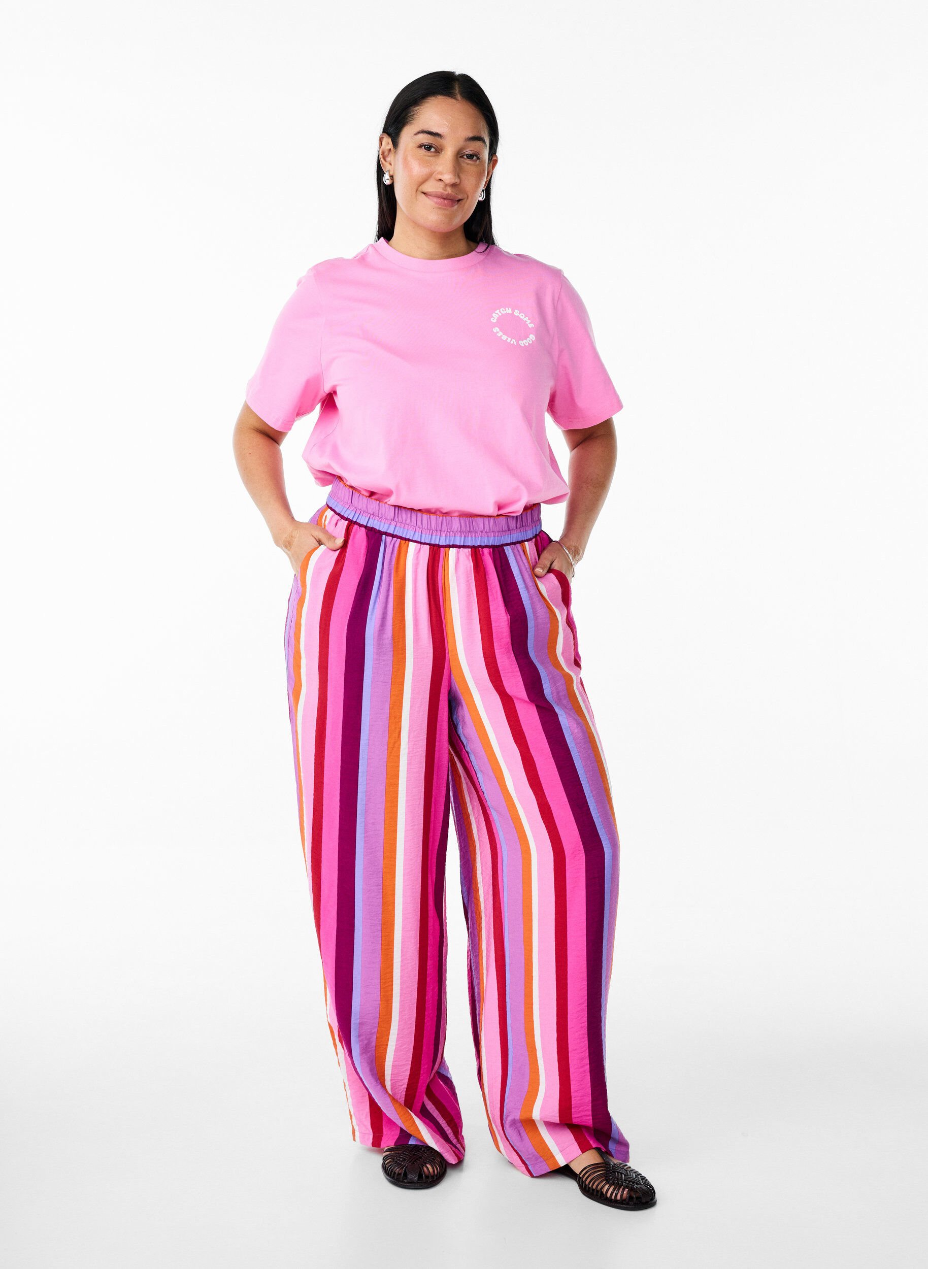 ZizziT-Shirt aus Bio-Baumwolle mit Textmotiv, Pink, Model image number 1