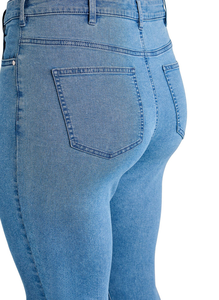 Amy Super Slim Fit Jeans mit hoher Taille, Blau, Packshot image number 3