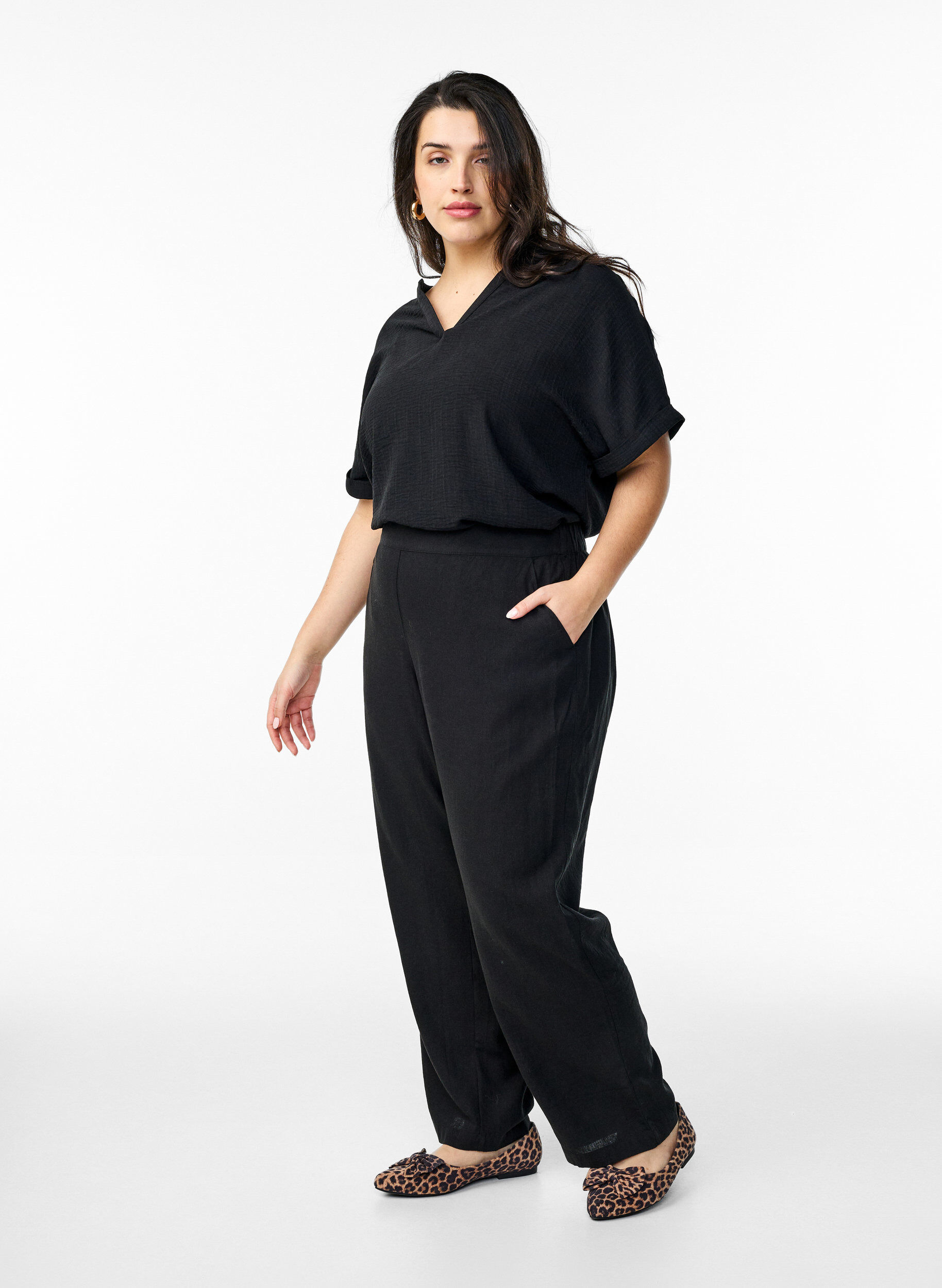 ZizziPantalon ample en lin et viscose, Noir, Model image number 0