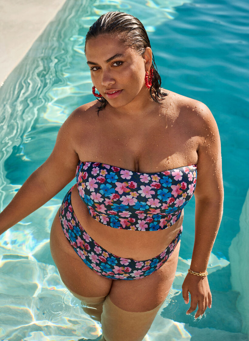Gebl&uuml;mte Brazilian-Bikinihose, Rot, Image image number 0