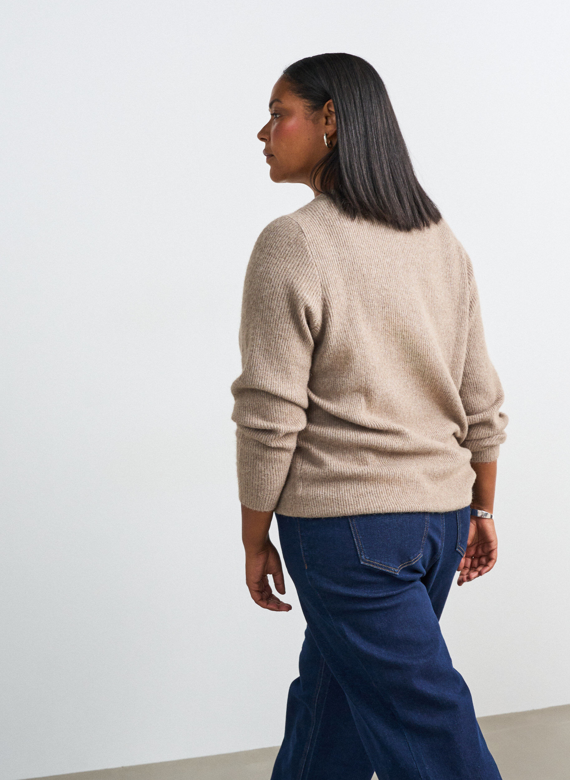 ZizziBlouse en maille chin&eacute;e avec col rond, Beige, Model image number 2