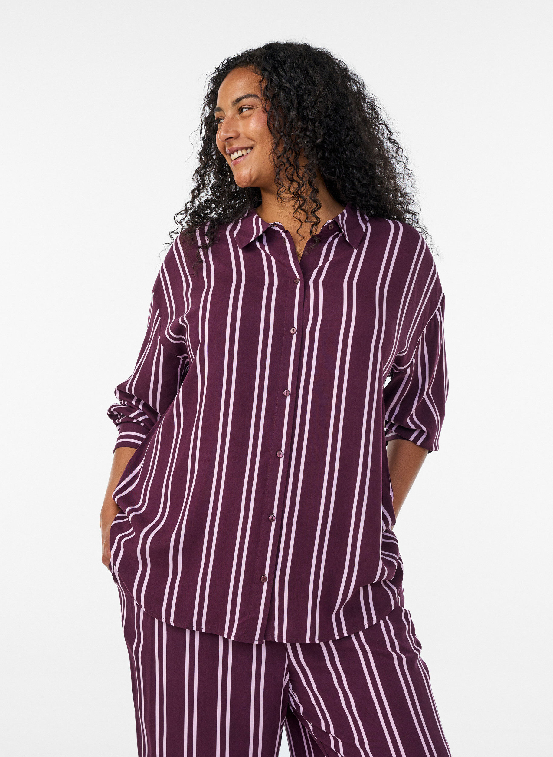 ZizziGestreiftes Nachthemd, Dunkles Bordeaux, Model image number 0