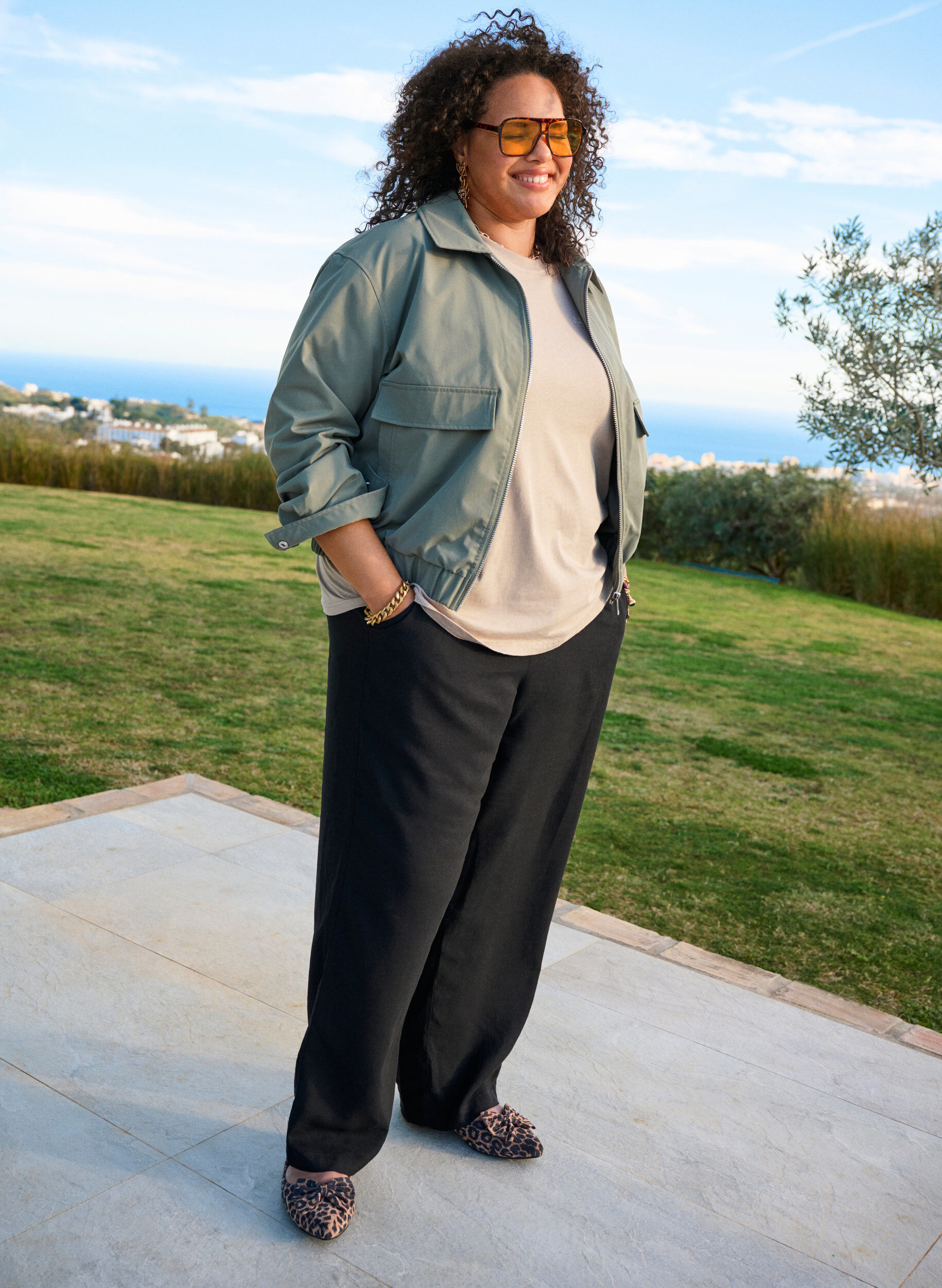 Zizzi Bomberjacke mit Kragen und Taschen, Gr&uuml;n, Image image number 0