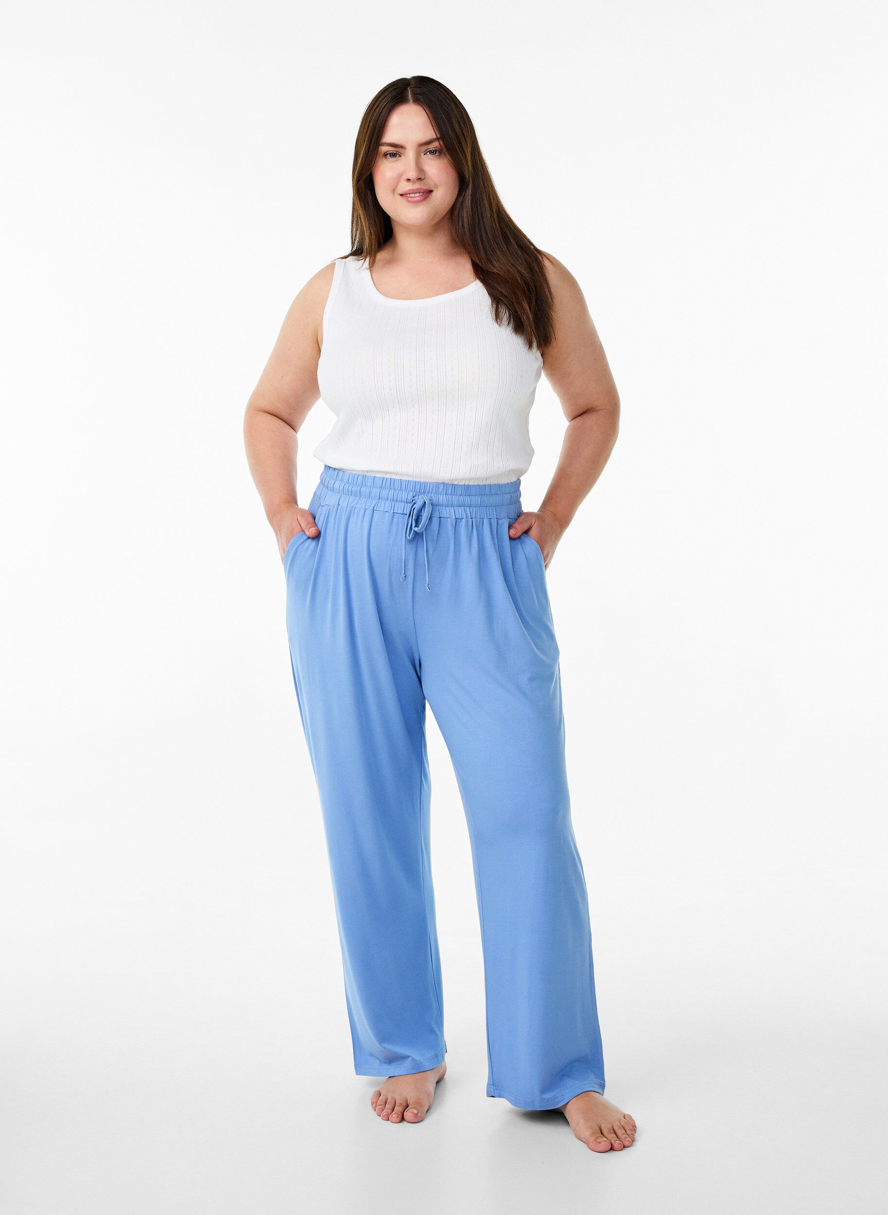 Zizzi Nachthemd aus Bio-Baumwolle mit Strukturmuster, Wei&szlig;, Model image number 1