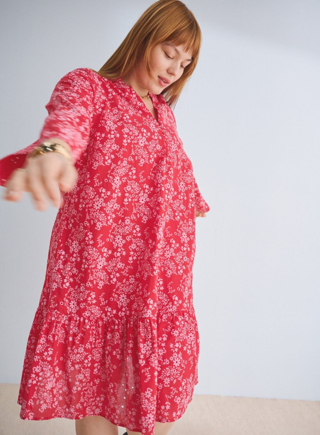 Zizzi Robe rouge &agrave; fleurs, , Model