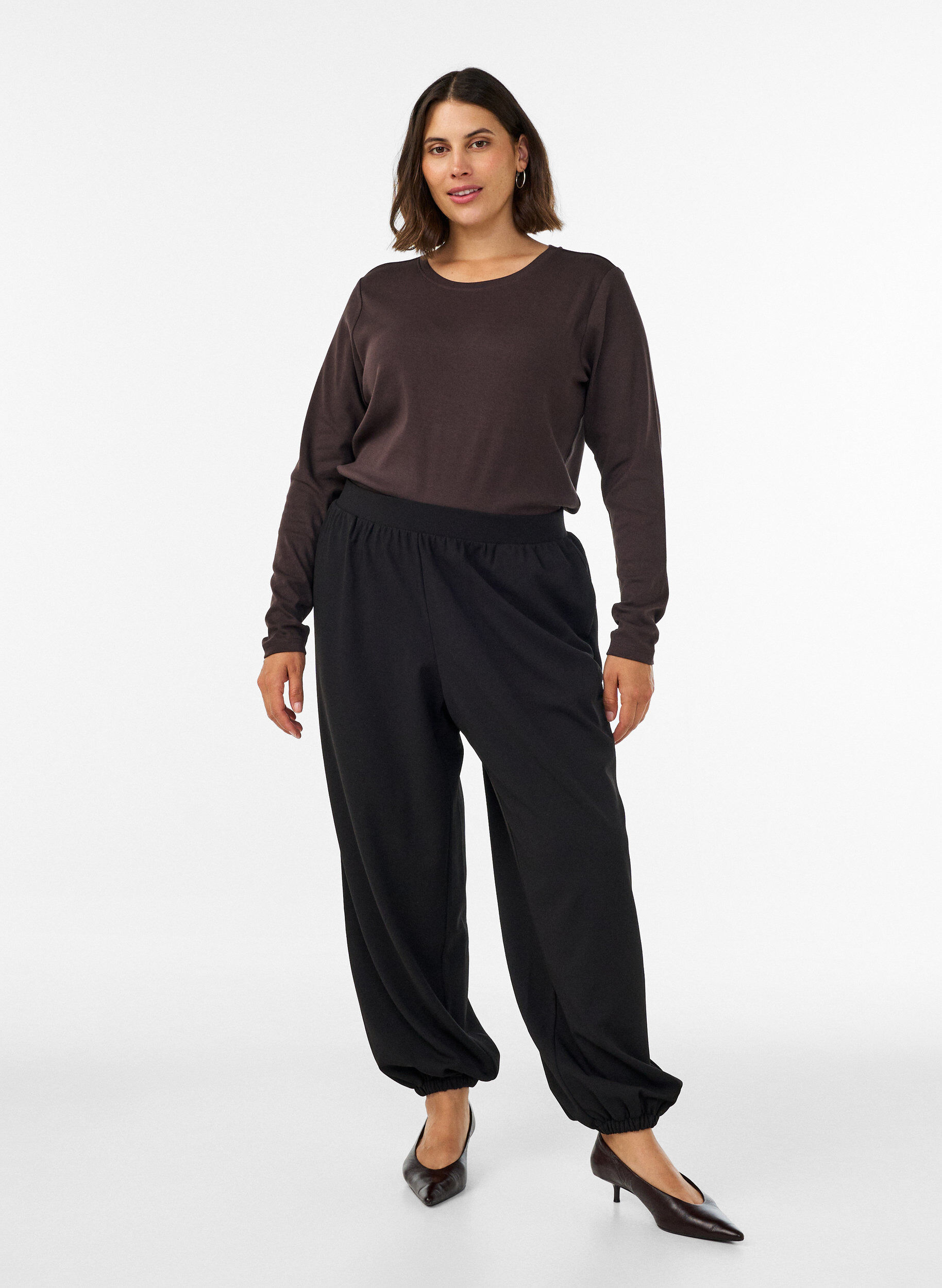 ZizziLangarm-Basic-T-Shirt mit Rundhalsausschnitt, Braun, Model image number 1