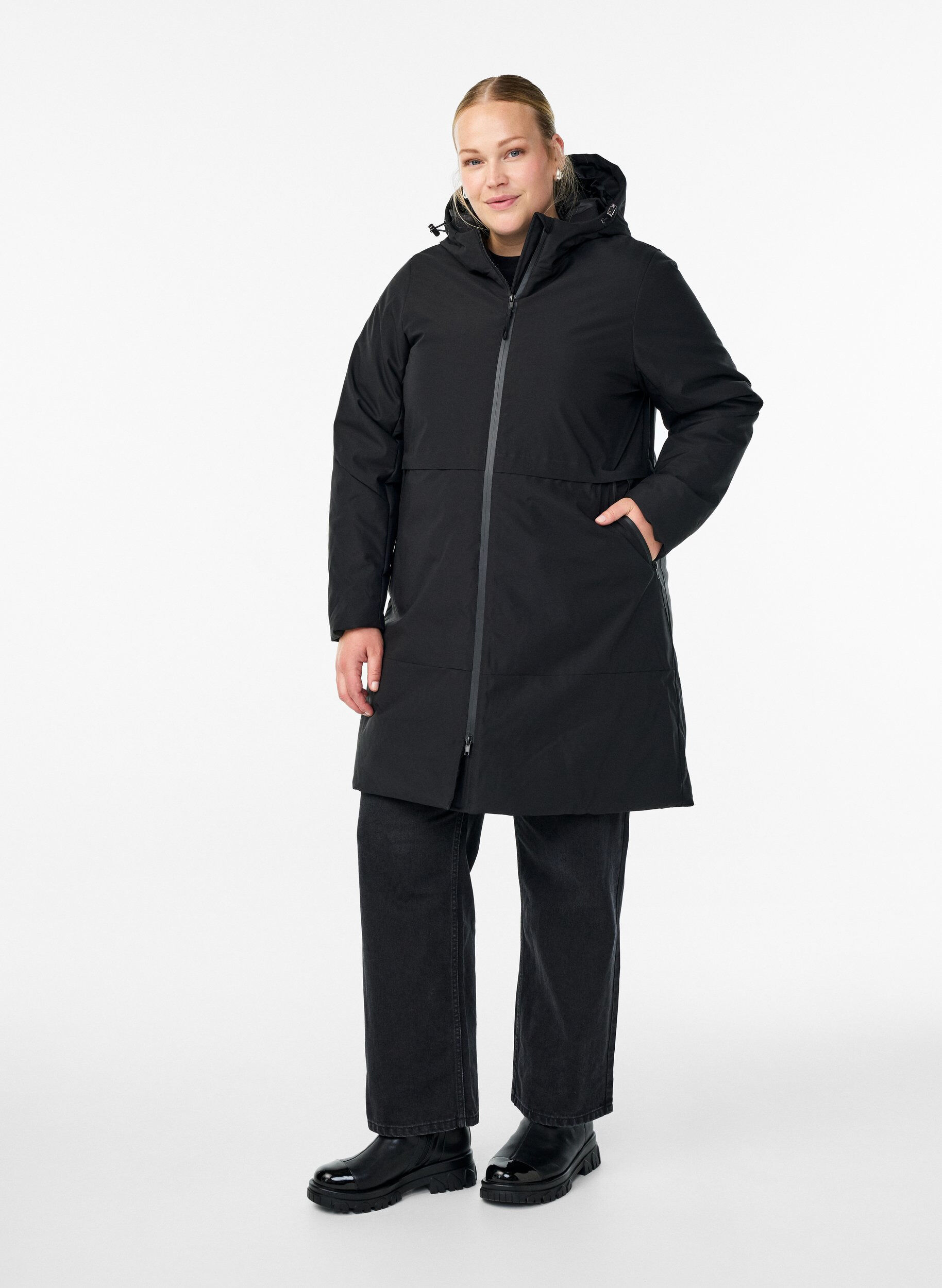 Zizzi Winterjacke mit verstellbarer Taille, Schwarz, Model image number 1