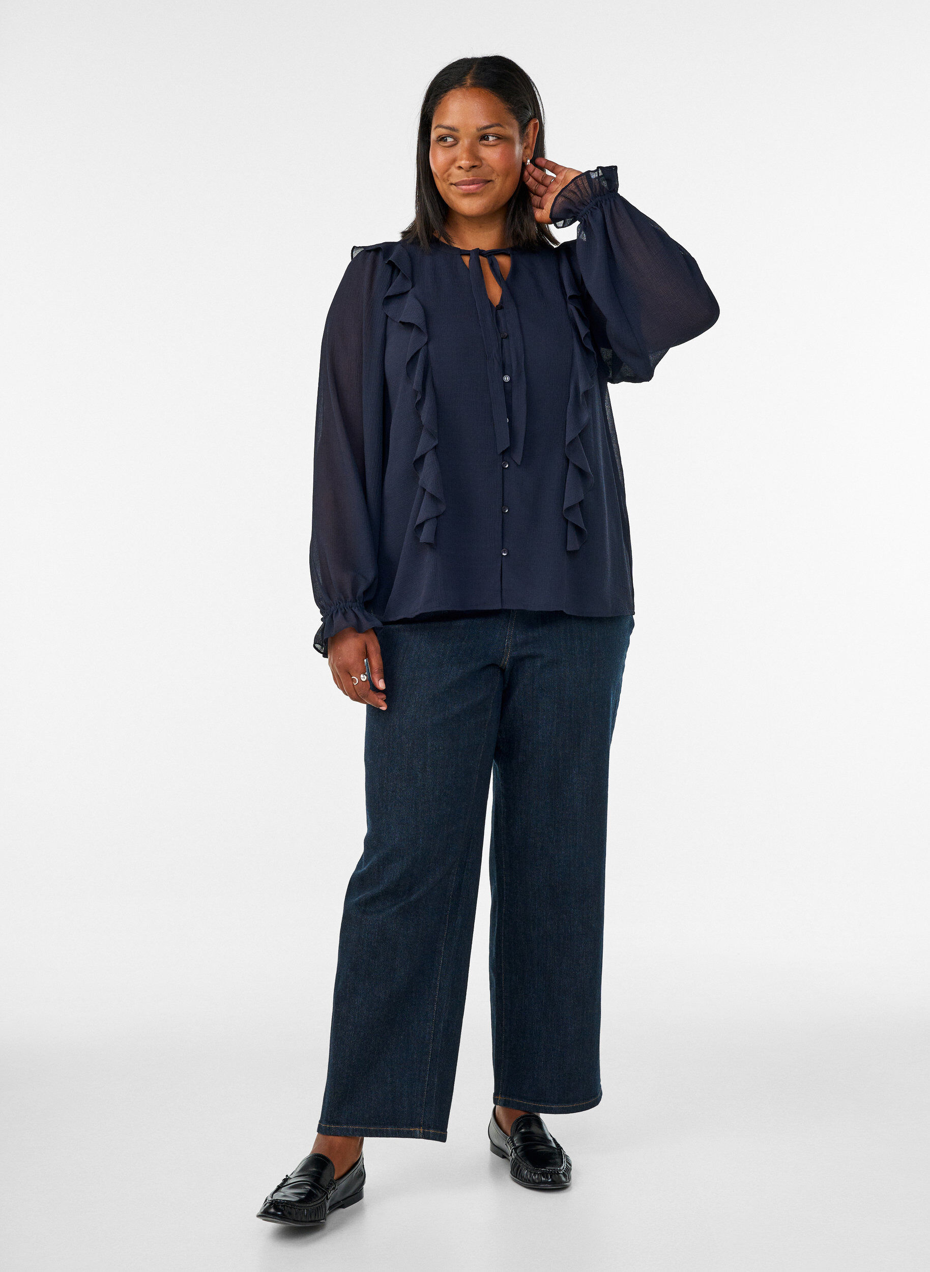 ZizziTransparente Bluse mit R&uuml;schen und Bindeband, Blau, Model image number 1