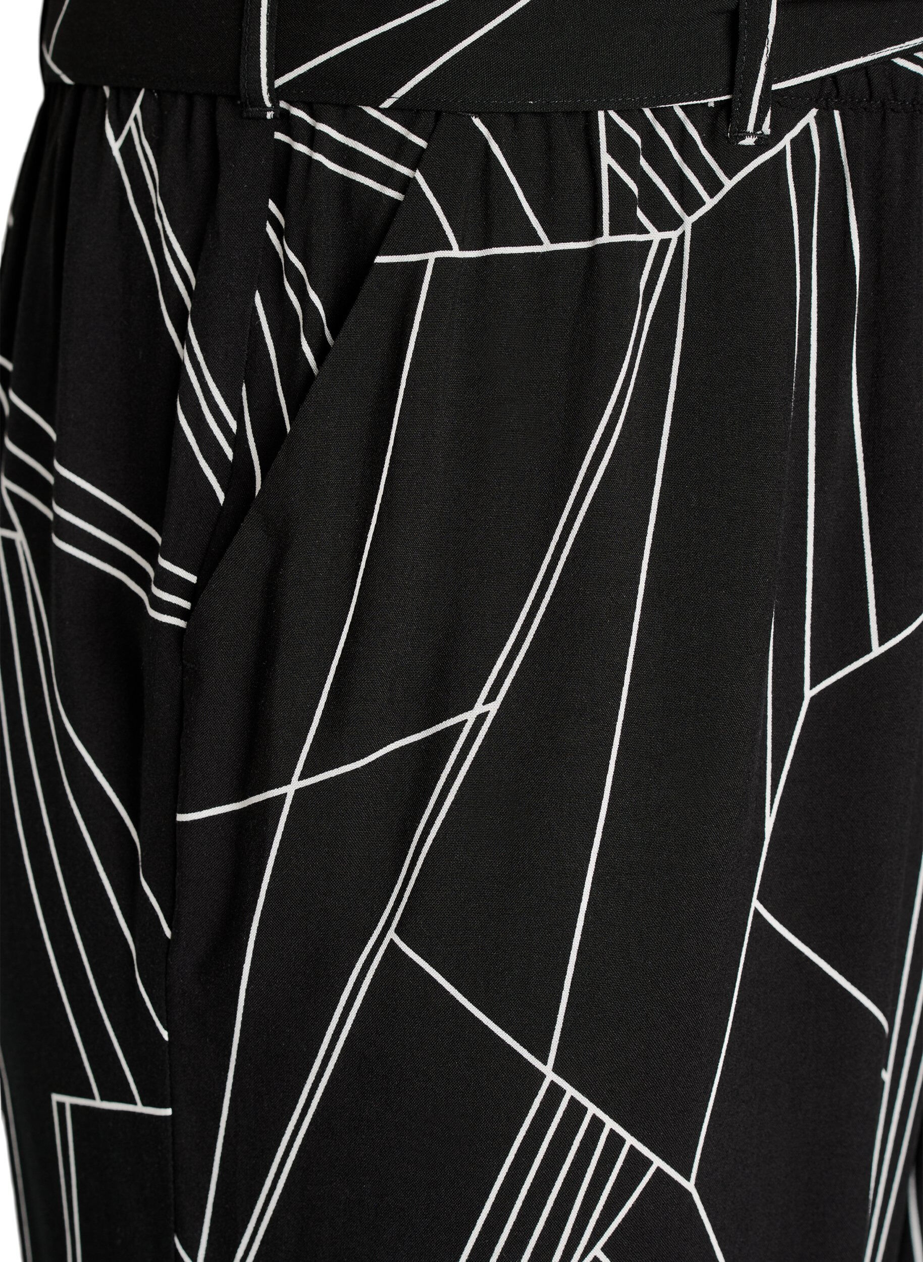 Zizzi Pantalon taille haute en viscose, Noir, Packshot image number 2