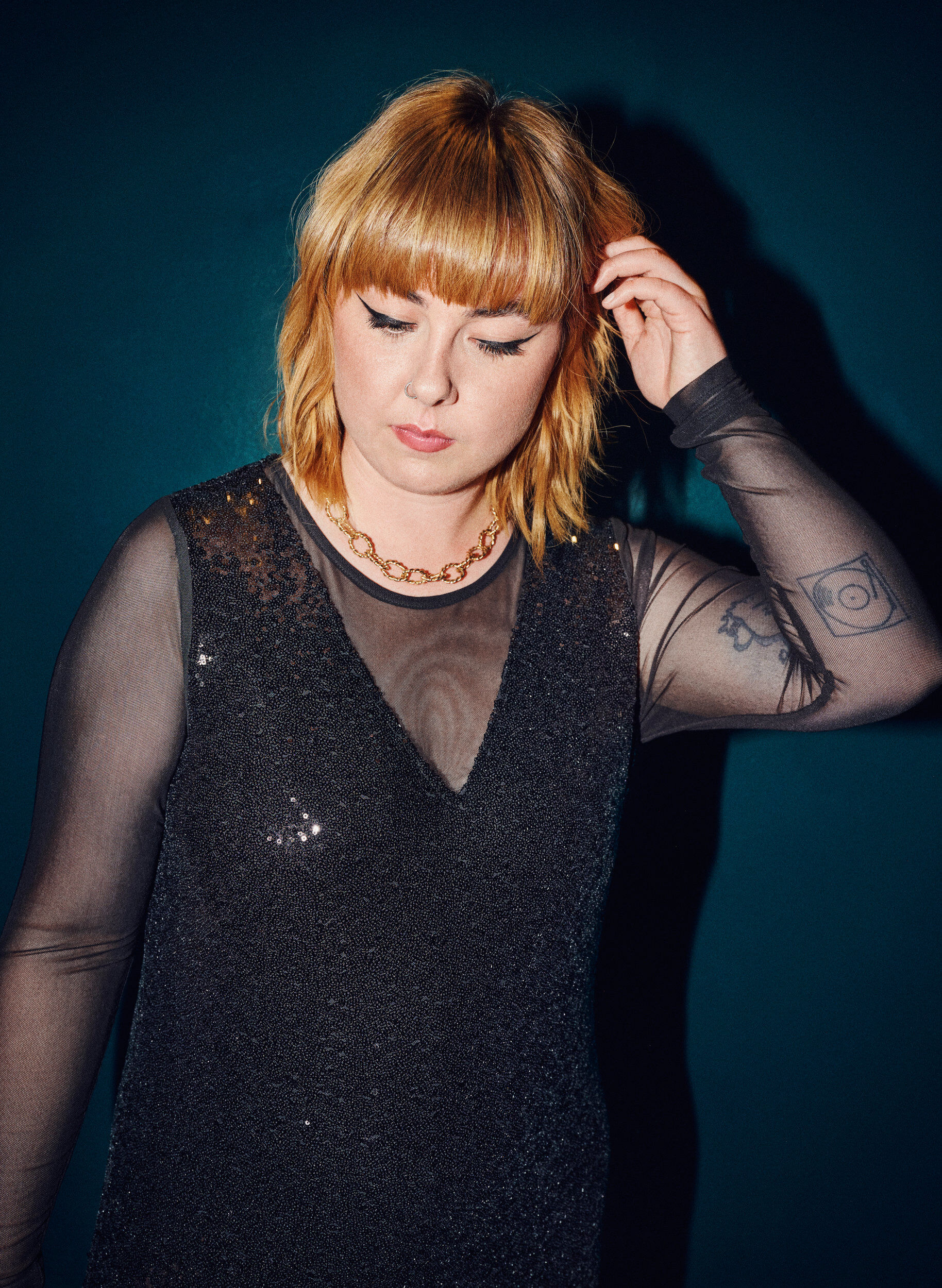 Zizzi A-Linie-Paillettenkleid mit langen &Auml;rmeln, Black, Image image number 1