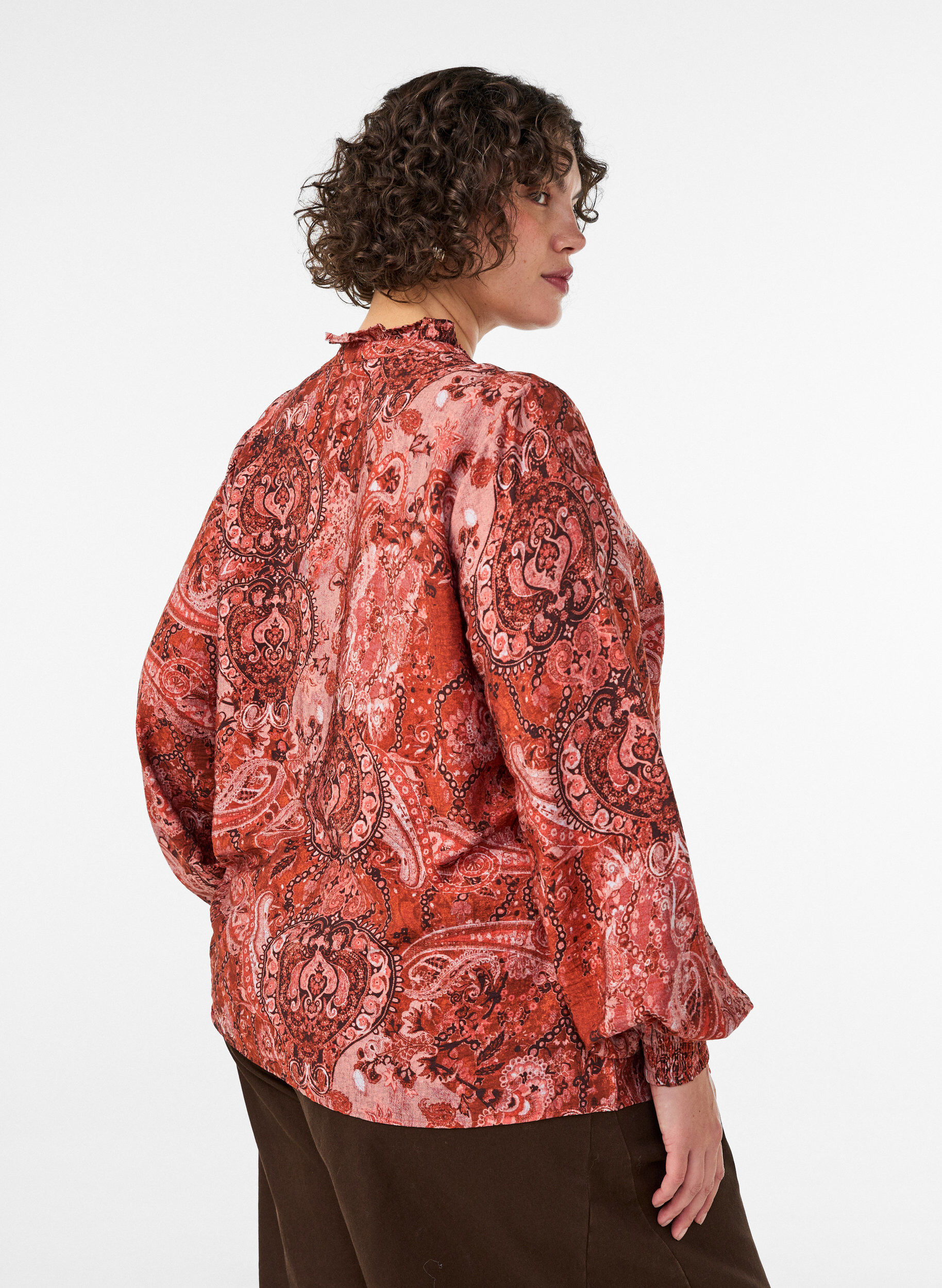 ZizziBluse aus Viskose mit Paisley-Print und R&uuml;schen, Orange, Model image number 2