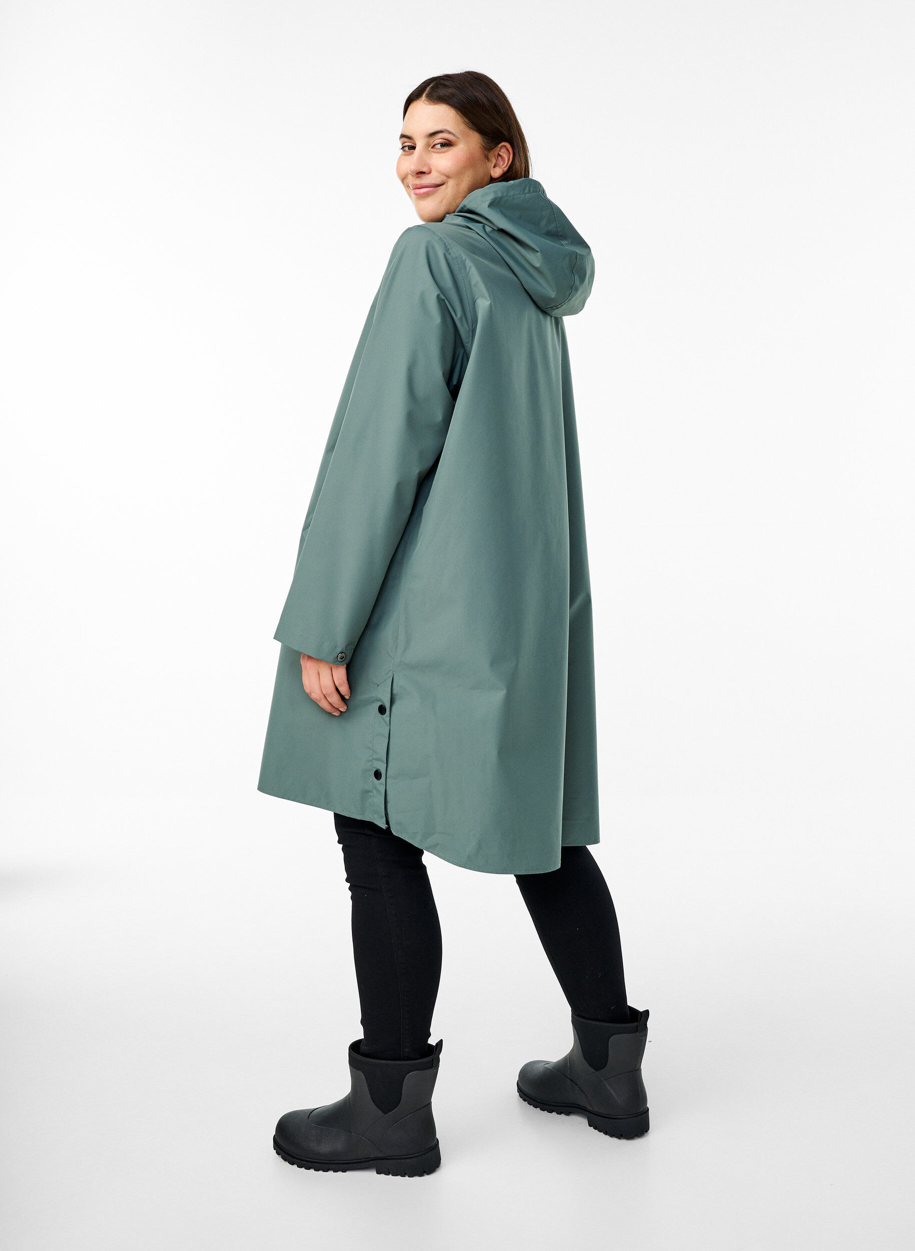 Zizzi Regenjacke mit Taschen und Kapuze, Gr&uuml;n, Model image number 2