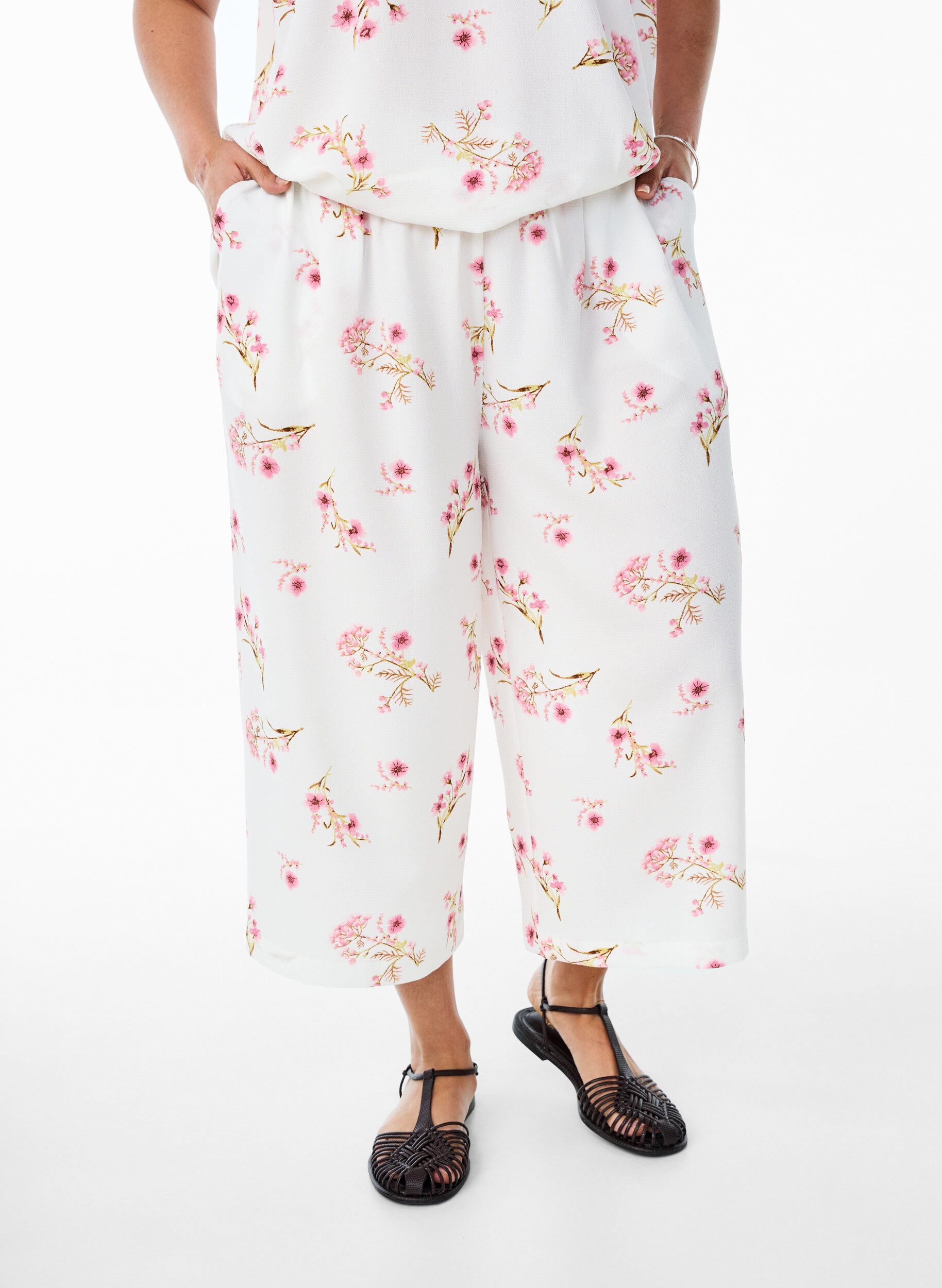 Zizzi Culotte-Hose mit Print, Wei&szlig;, Model image number 2