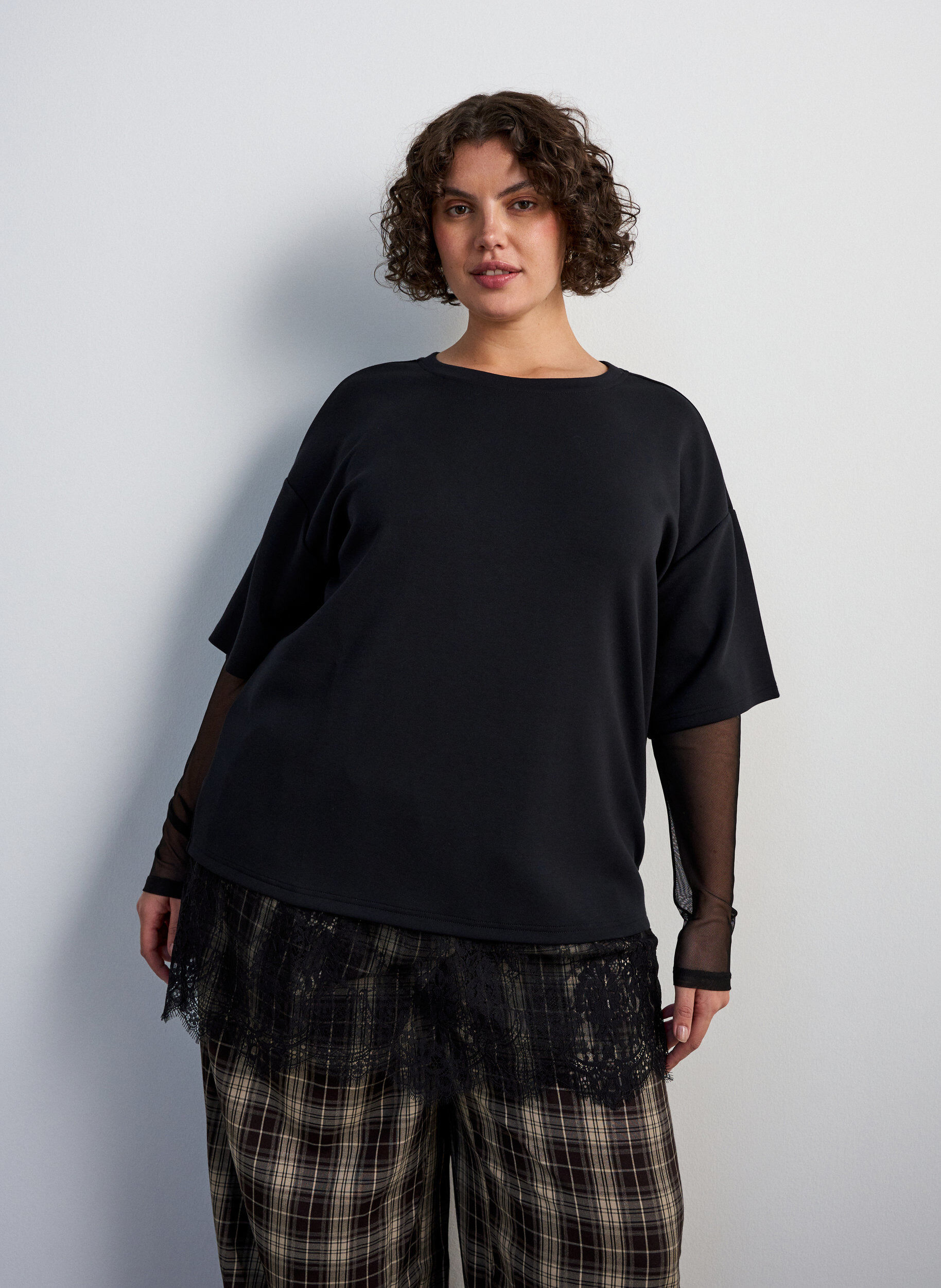 ZizziBlouse avec manches en maille et finitions en dentelle, Noir, Model image number 0