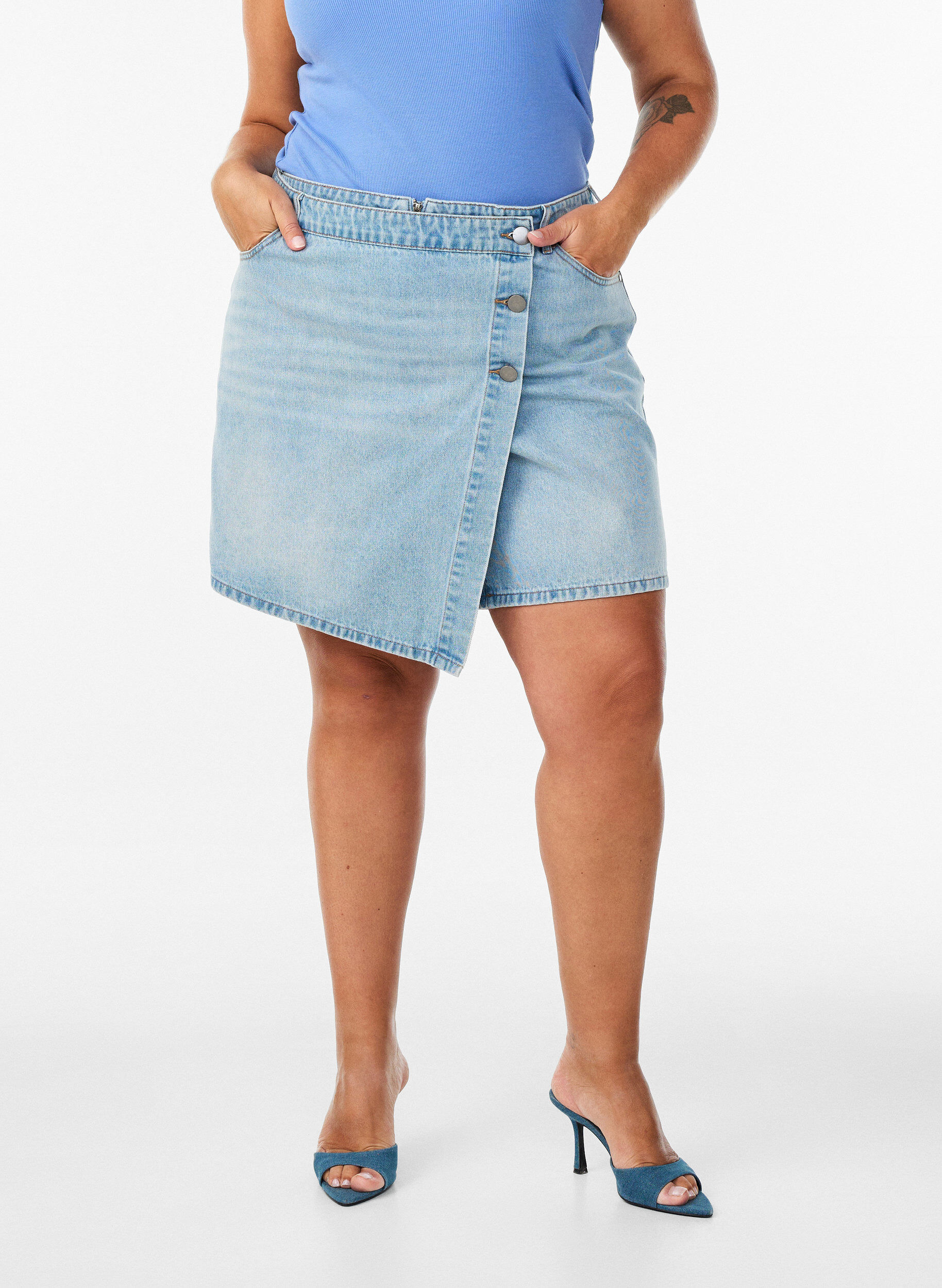 ZizziDenimskort mit Wickeloptik und hoher Taille, Blau, Model image number 3