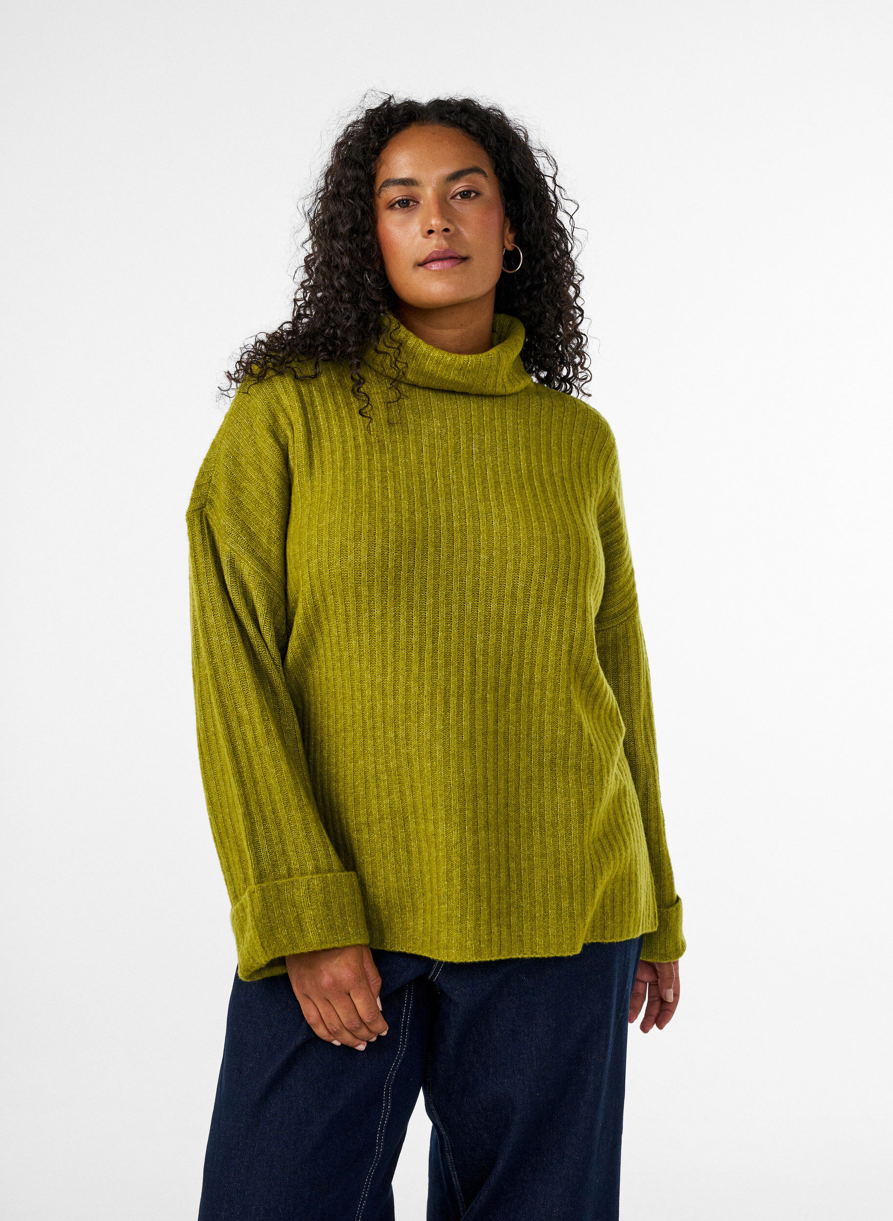 Stricktop mit Rollkragen, Gr&uuml;n, Model