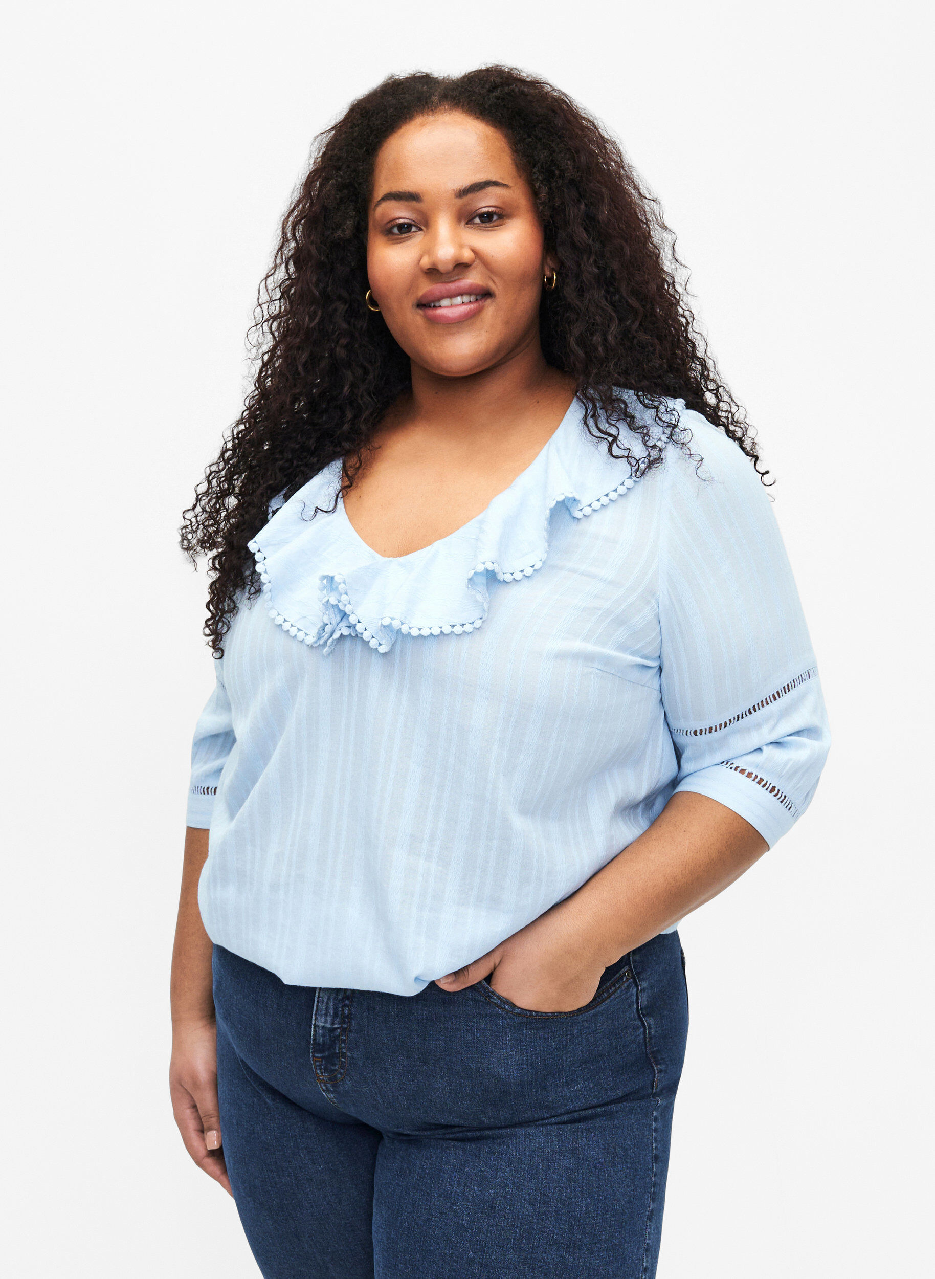 Zizzi Bluse mit 3/4-&Auml;rmeln und Spitze, Chambray Blue, Model image number 0