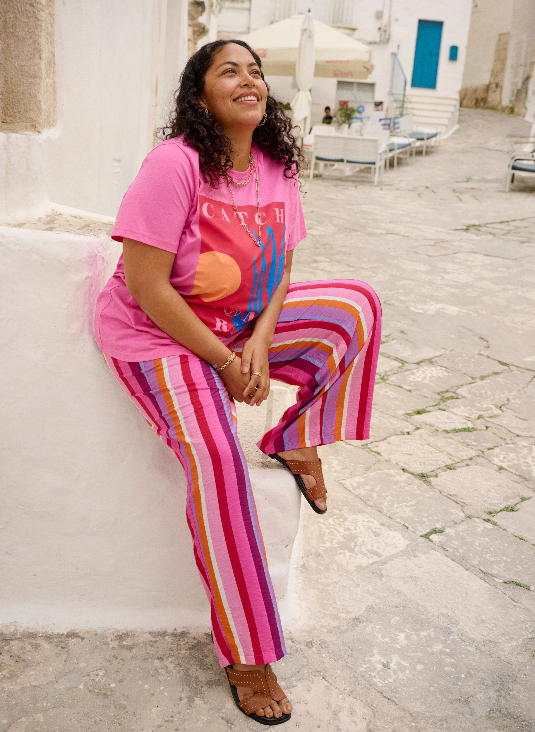 Zizzi Locker geschnittene Viskosehose mit Streifen, Pink, Image image number 0