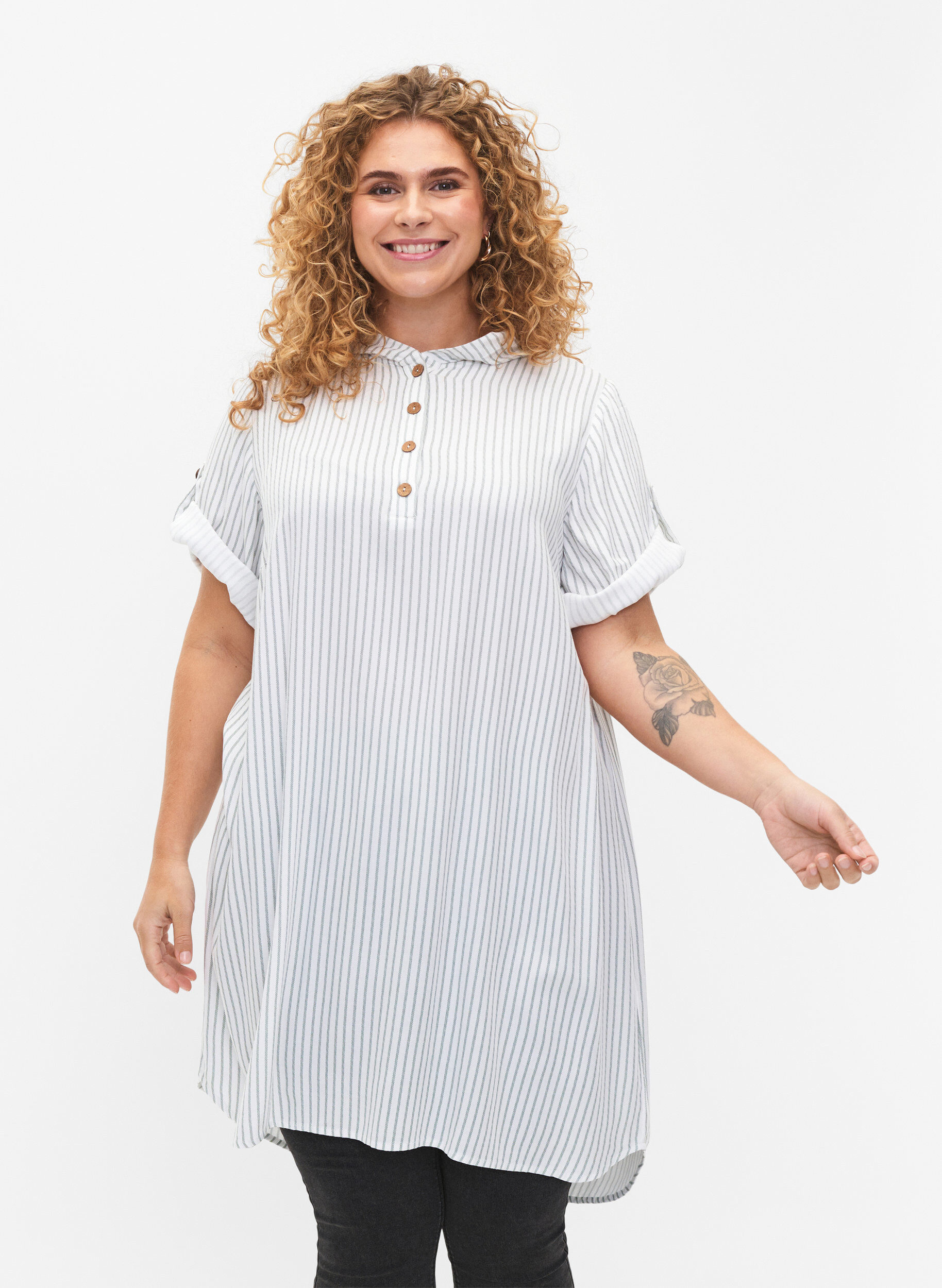 Zizzi Kurz&auml;rmelige Viskose-Tunika mit Kapuze, Chinois Green Stripe, Model image number 0