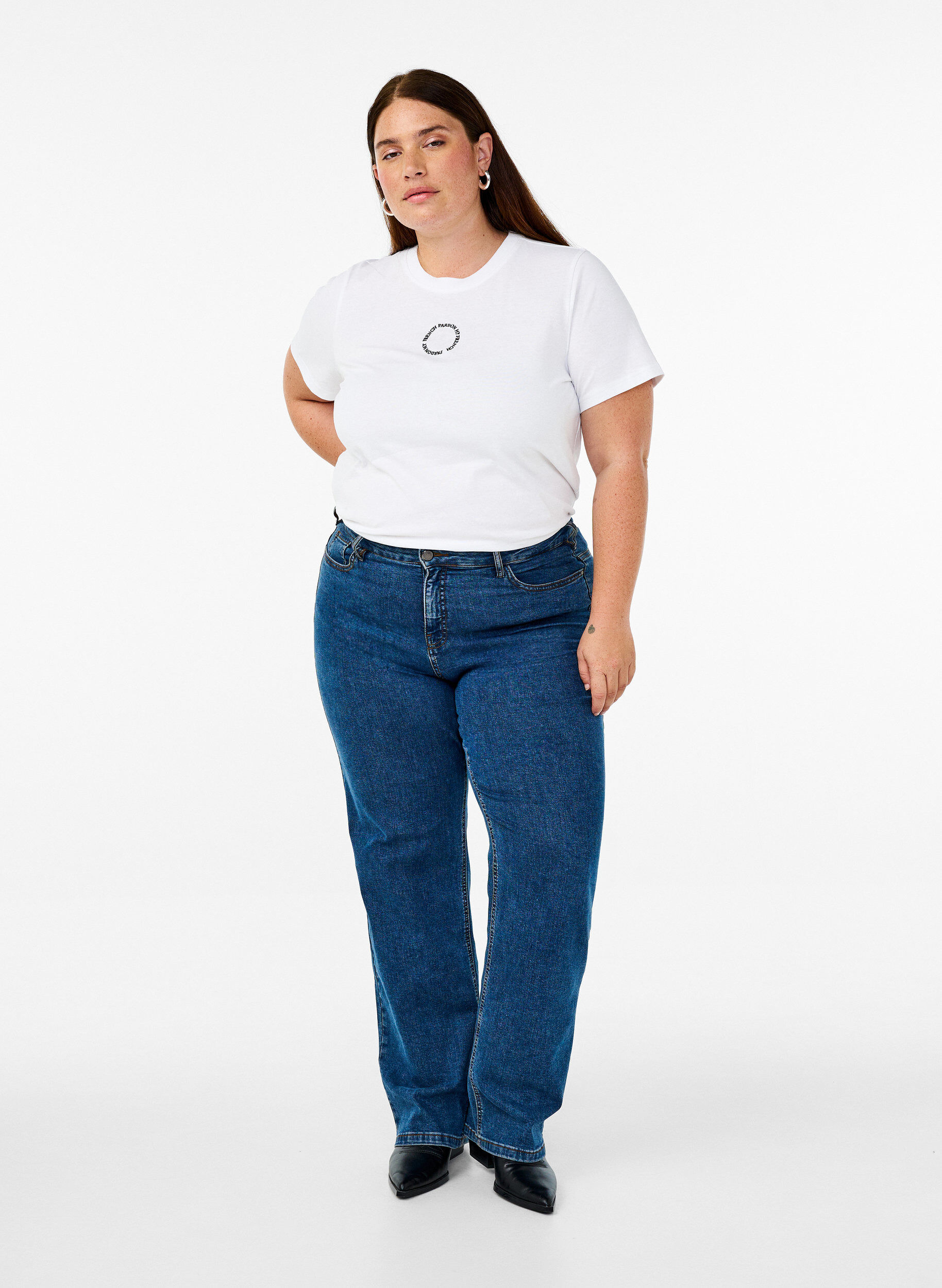 Zizzi T-Shirt aus Baumwolle mit aufgesticktem Detail, Wei&szlig;, Model image number 1