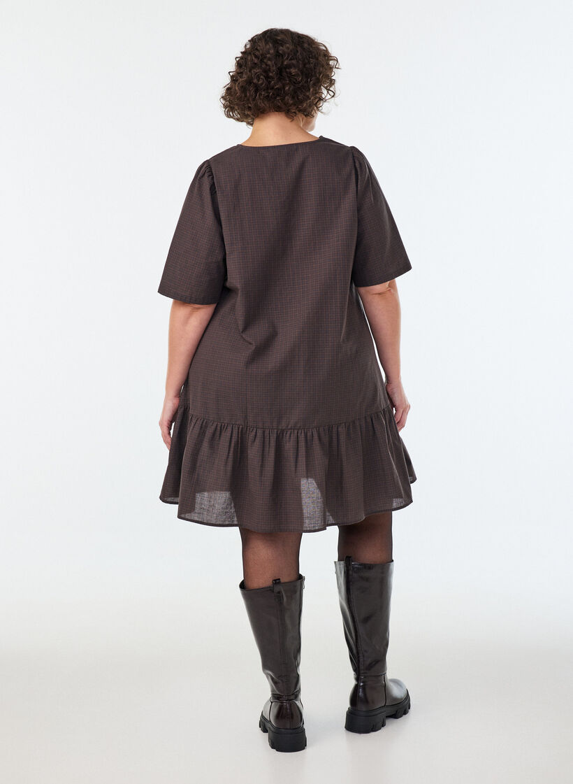 Robe courte &agrave; carreaux avec ourlet &agrave; volants, Marron, Model image number 2