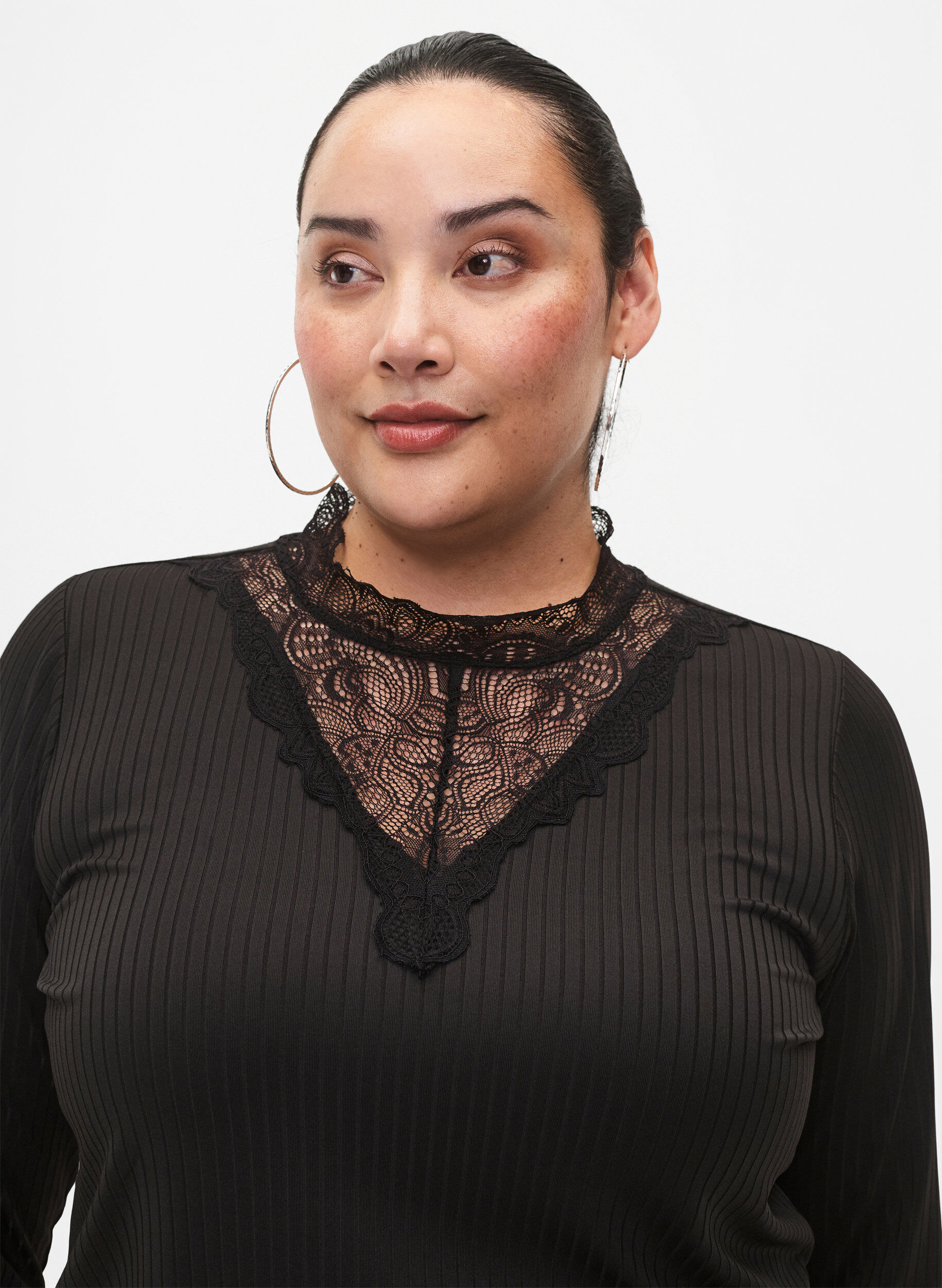 Zizzi Blouse avec de la dentelle et des manches longues, Black, Model image number 2