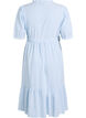 Gestreiftes Midikleid aus Baumwolle mit einem Bindeg&uuml;rtel, Wei&szlig;, Packshot image number 1