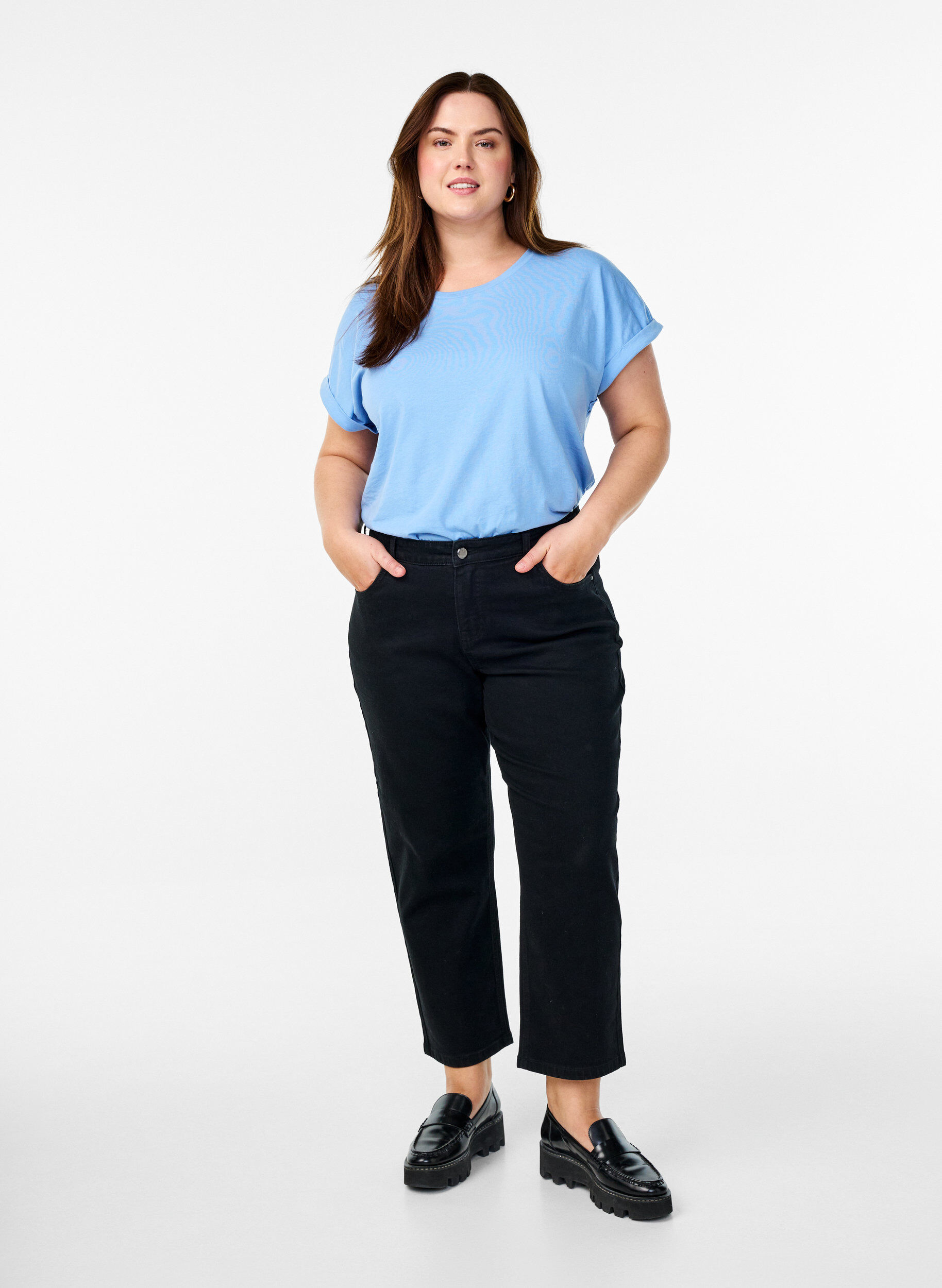 Vera jeans cropped &agrave; coupe droite, Noir, Model