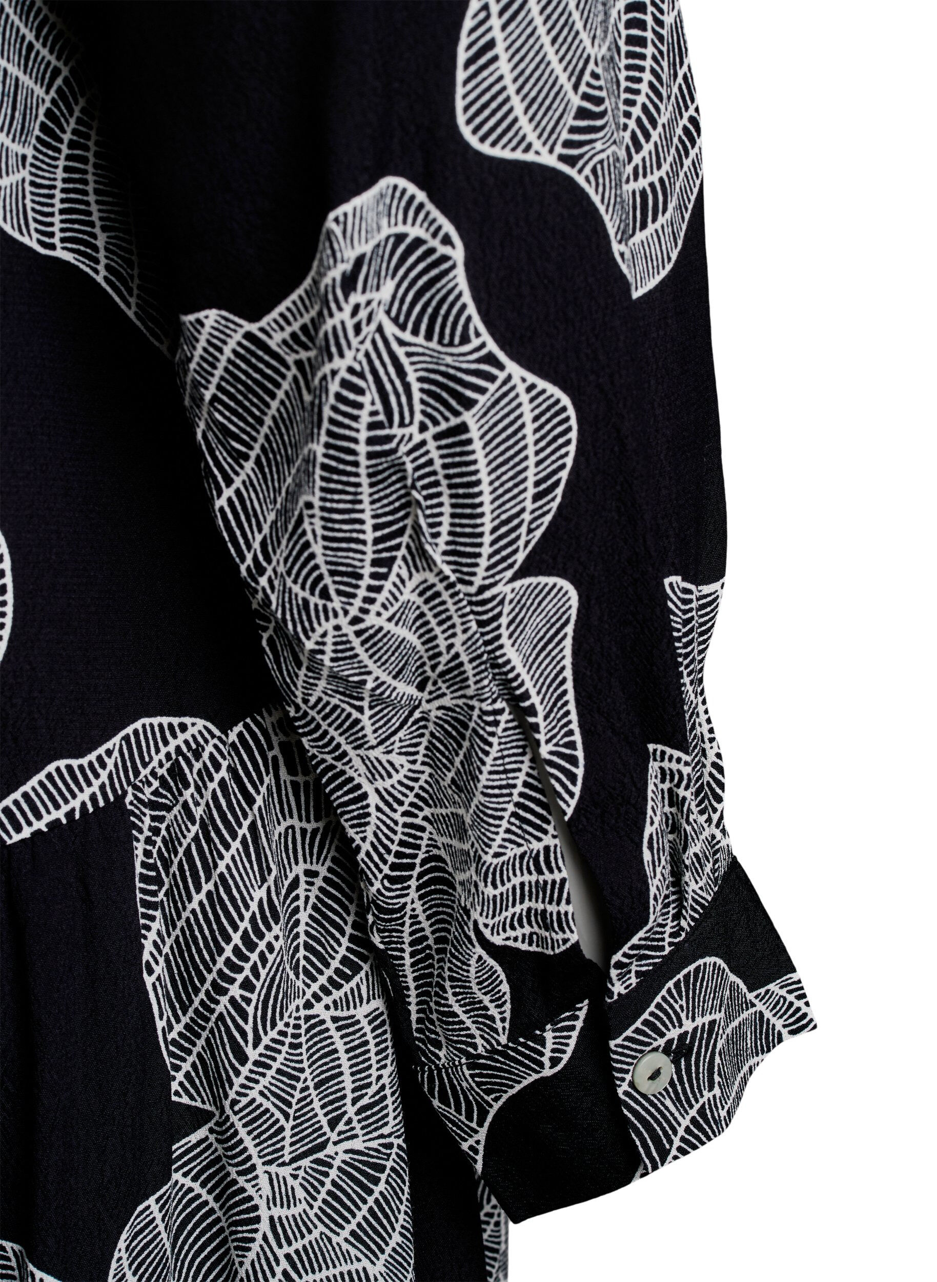 Zizzi Bedrucktes Midikleid aus Viskose mit langen &Auml;rmeln, Schwarz, Packshot image number 3