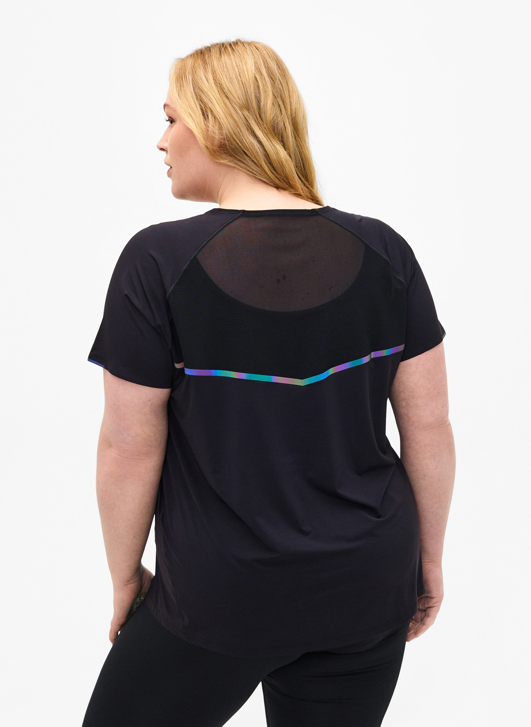 Zizzi Trainings-T-Shirt mit Mesh und reflektierenden Details, Black, Model image number 1