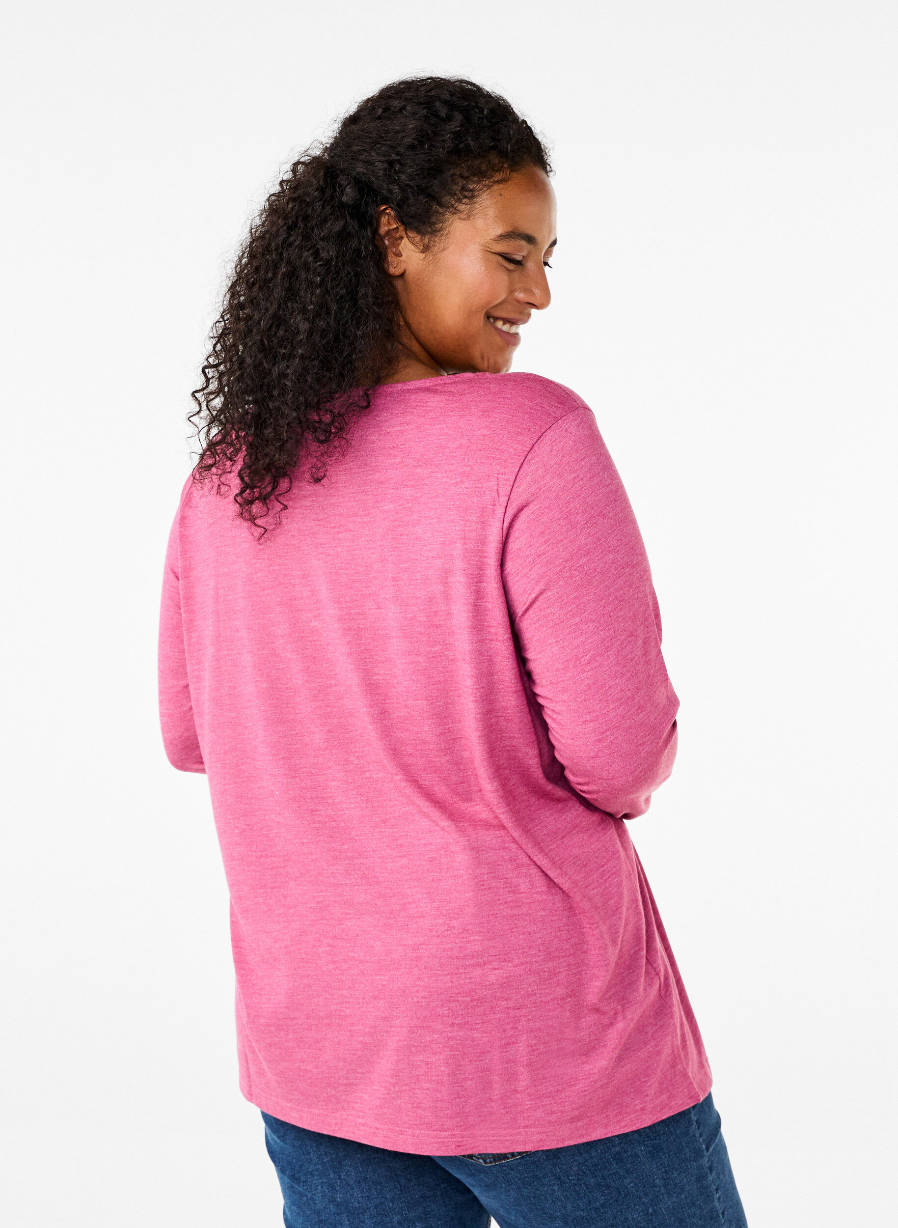 Zizzi Lang&auml;rmliges T-Shirt mit Rundhalsausschnitt, Malaga Mel., Model image number 1