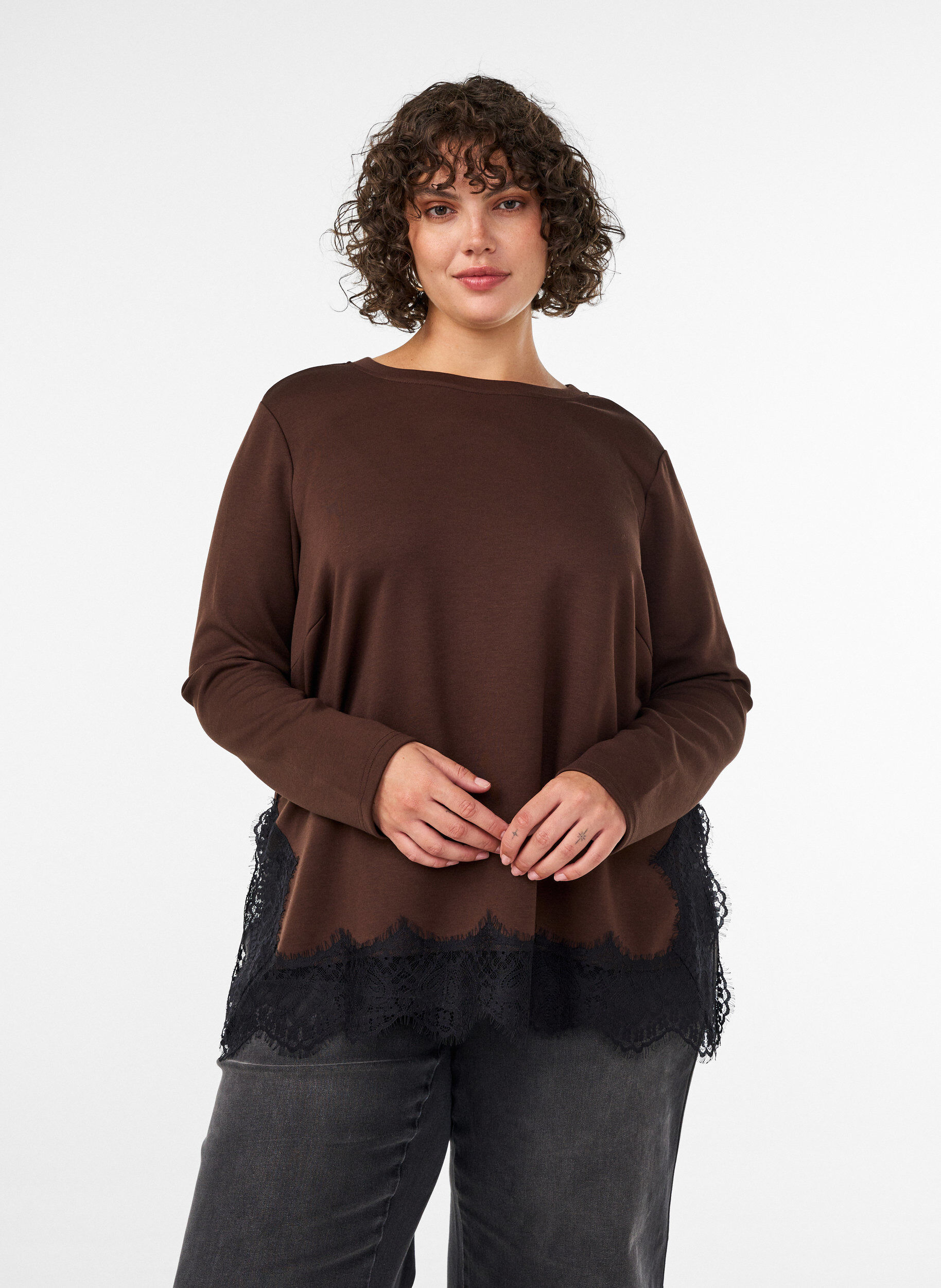 ZizziBluse aus Jersey mit Spitzen, Braun, Model image number 0