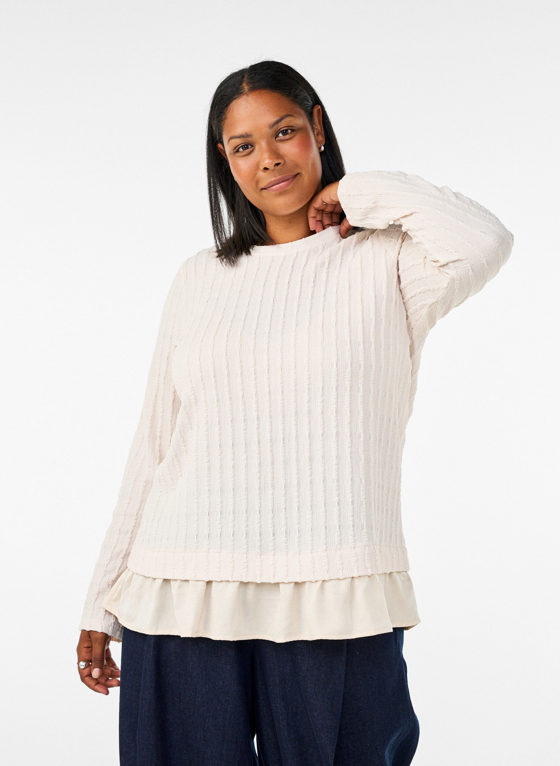 Blouse structur&eacute;e avec ourlet &agrave; volants, Vanille, Model