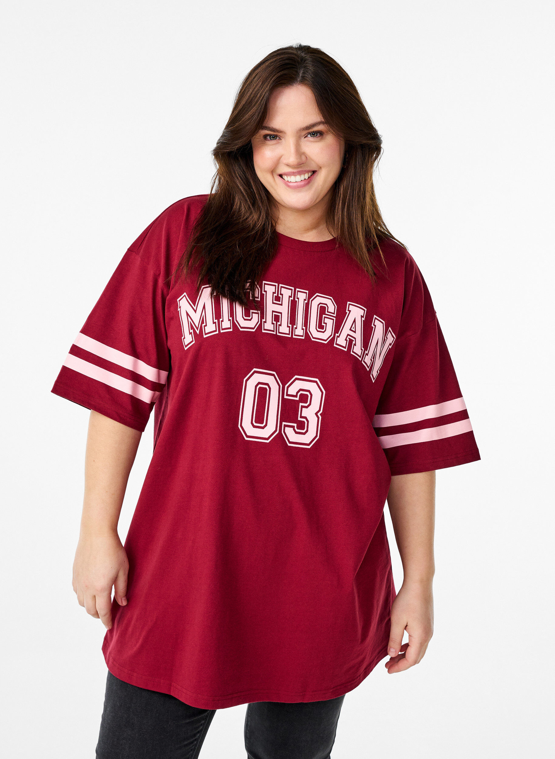 Zizzi Sportliches Oversize-College-T-Shirt, Rot, Model image number 0