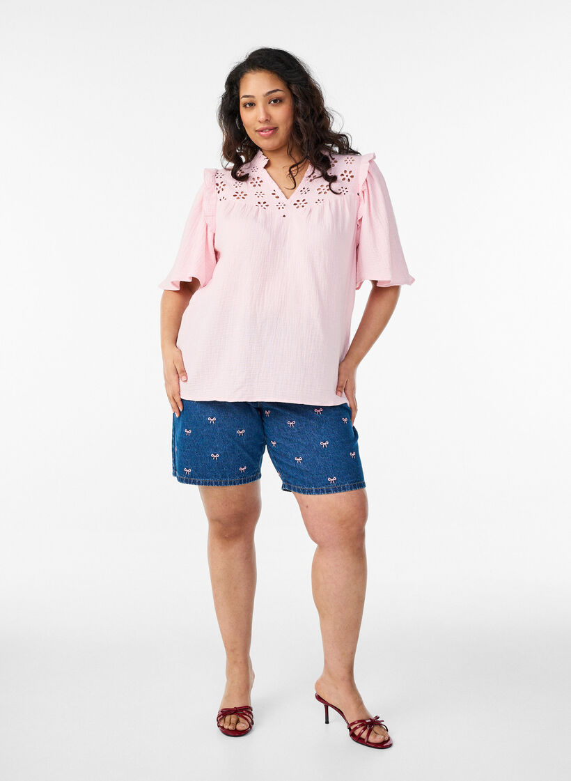 Blouse en mousseline de coton avec broderie anglaise et manches 1/2, Rose, Model image number 1