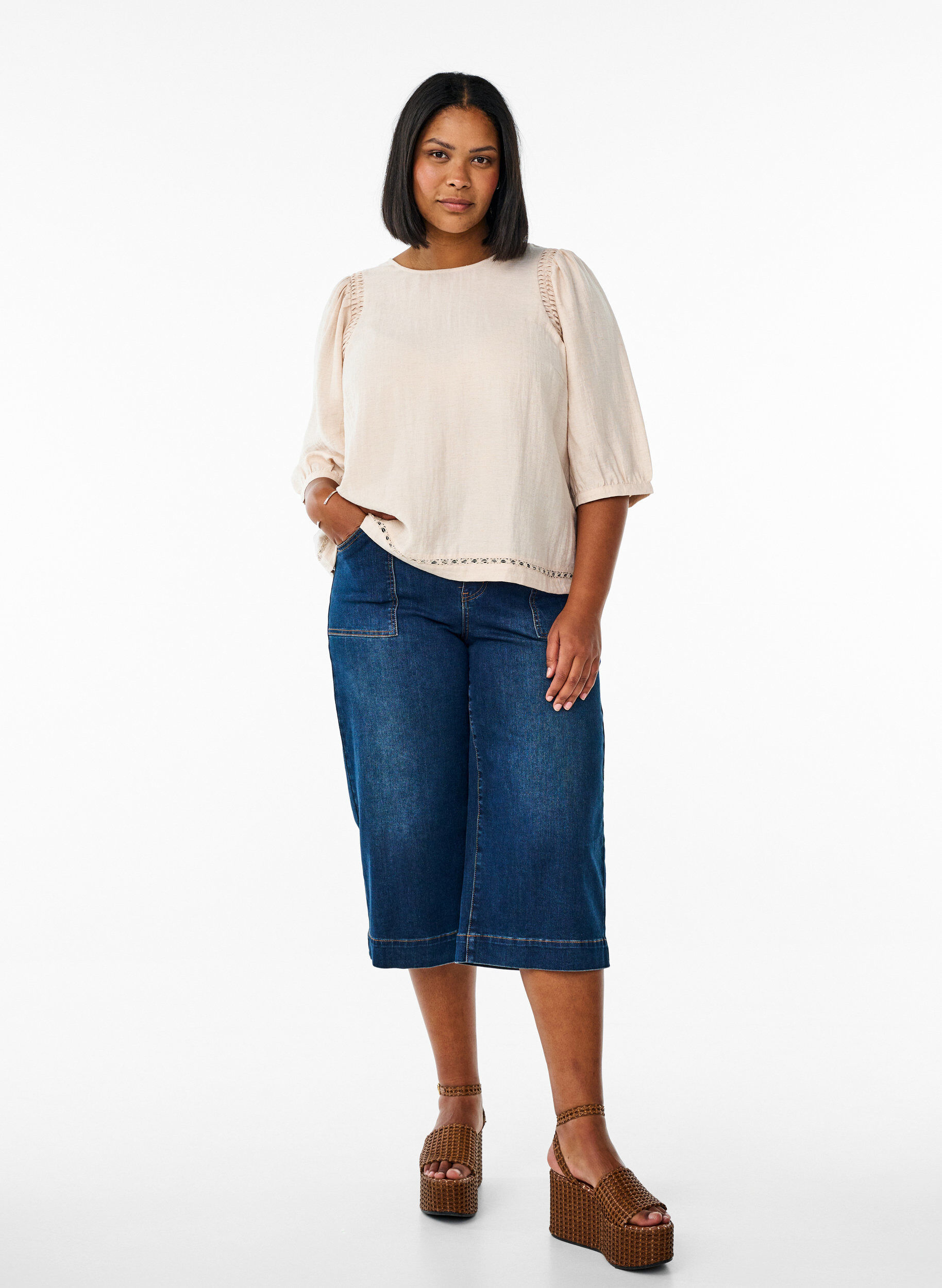 Zizzi Bluse aus Viskosemischung mit Leinen und gerafften Schultern, Orange, Model image number 1