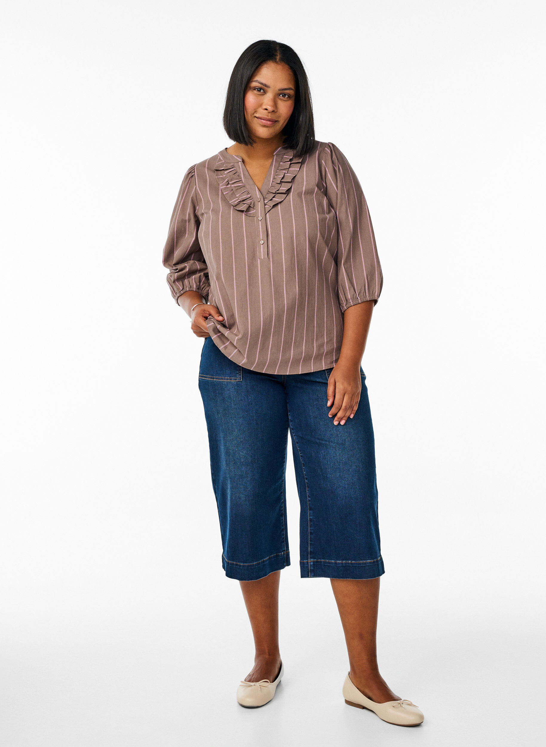 Zizzi Bluse aus Baumwolle mit 3/4-&Auml;rmeln und Streifenmuster, Braun, Model image number 1