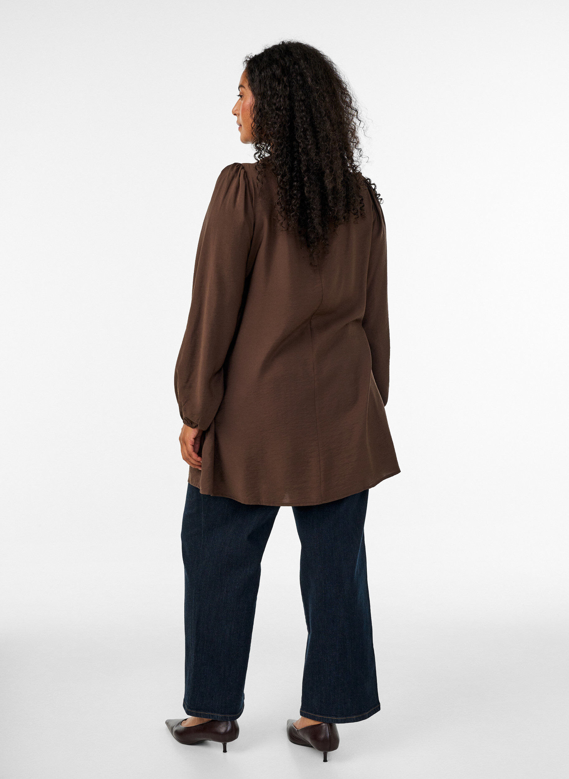 ZizziTunika aus Viskose mit Spitzendetails, Braun, Model image number 2